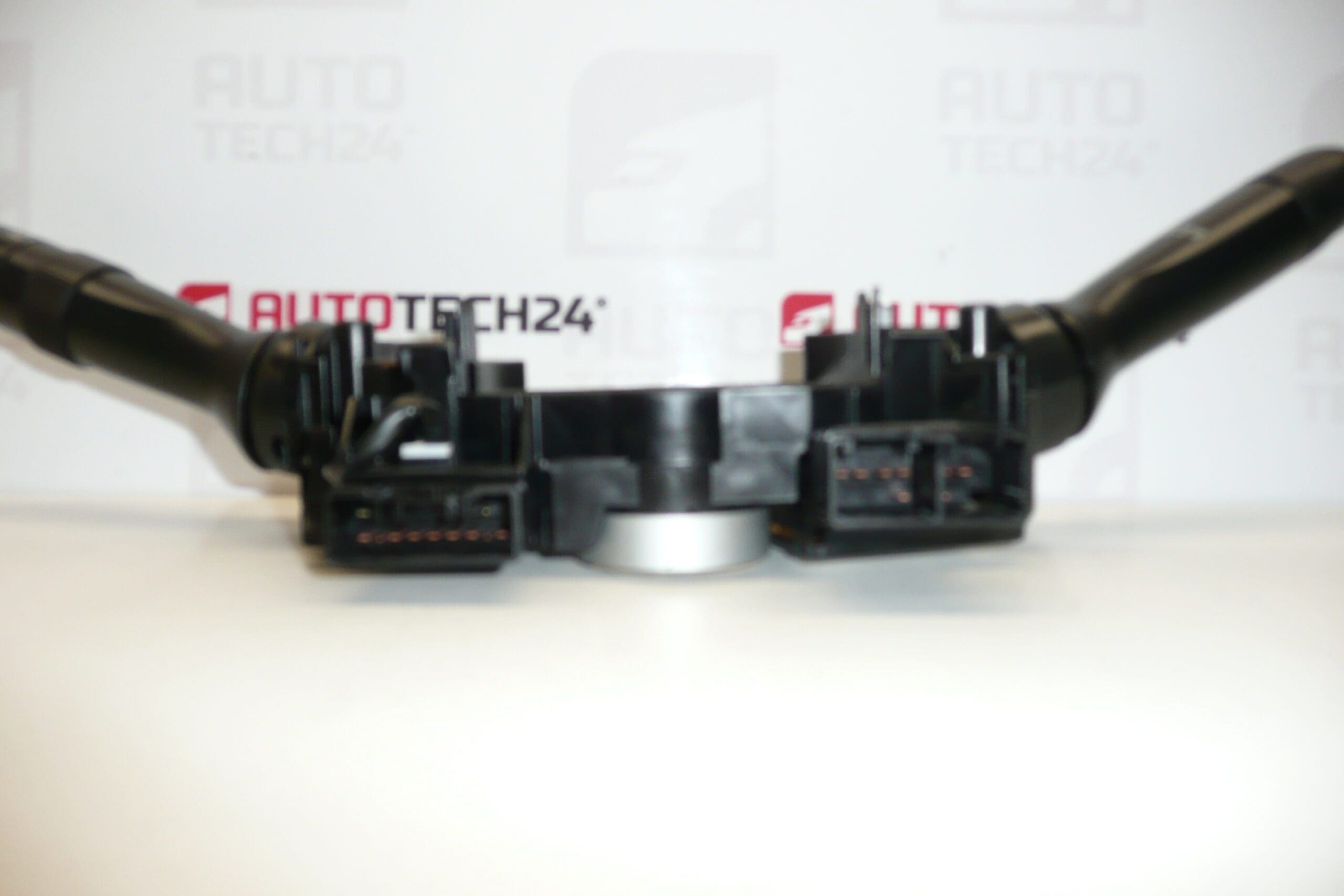 Comandos do volante Citroën C1 Peugeot 107 6239SA 6253A0