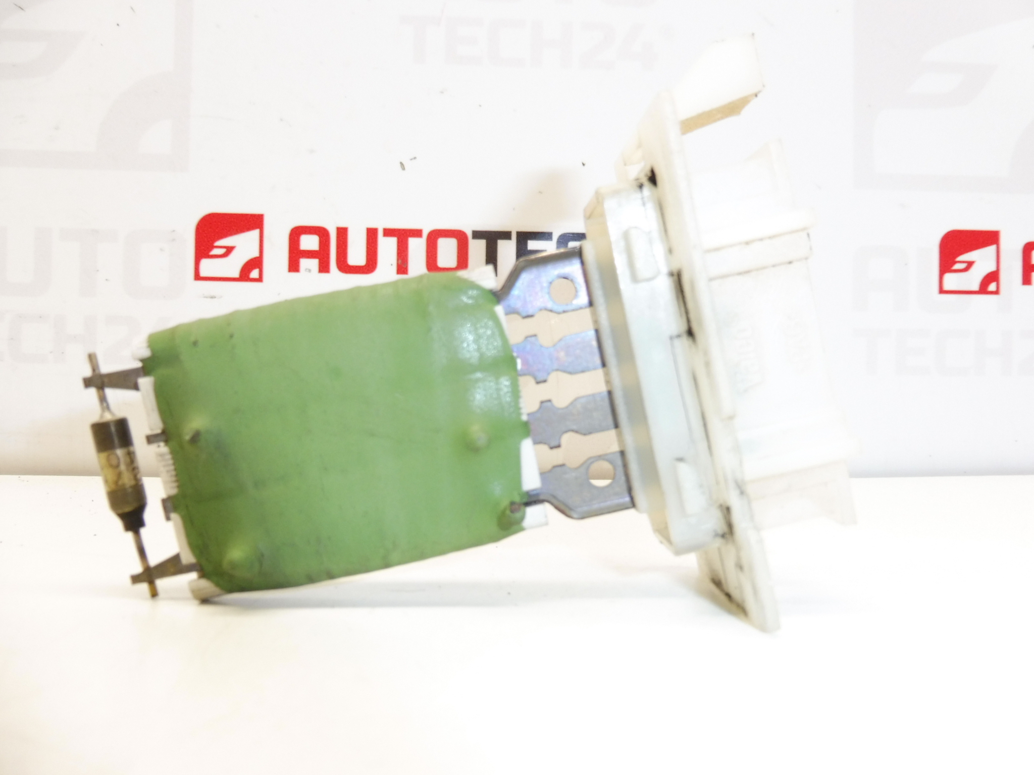 Regulador do ventilador Citroën Peugeot 6441V8