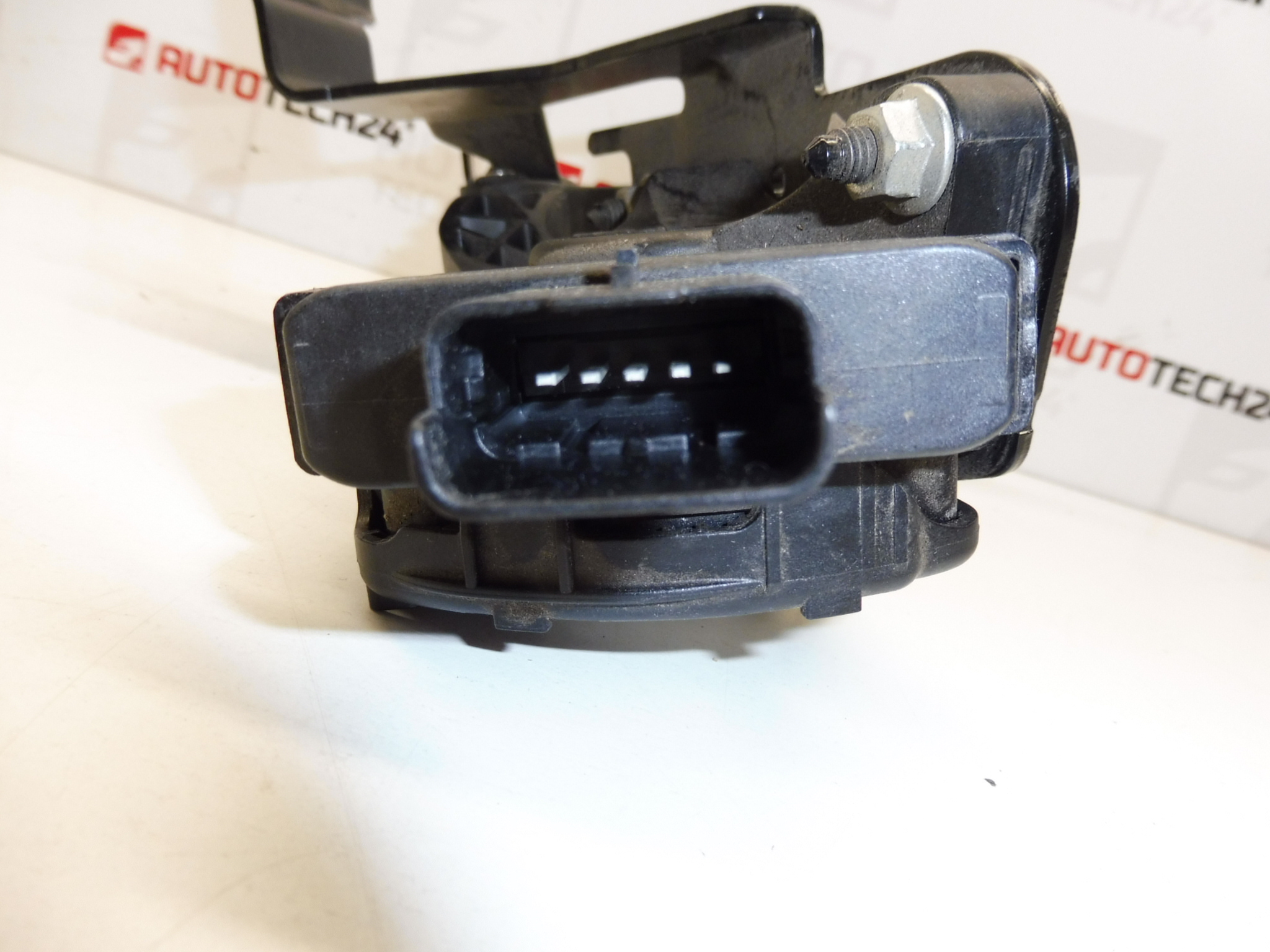 Pedal do acelerador HELLA Citroën Peugeot 1400838680 1601S6