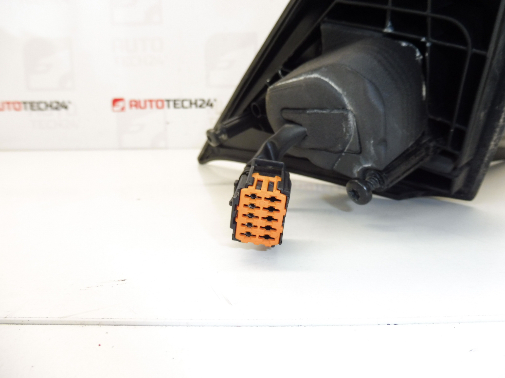 Retrovisor esquerdo Citroën Xsara KPUC 8148GJ