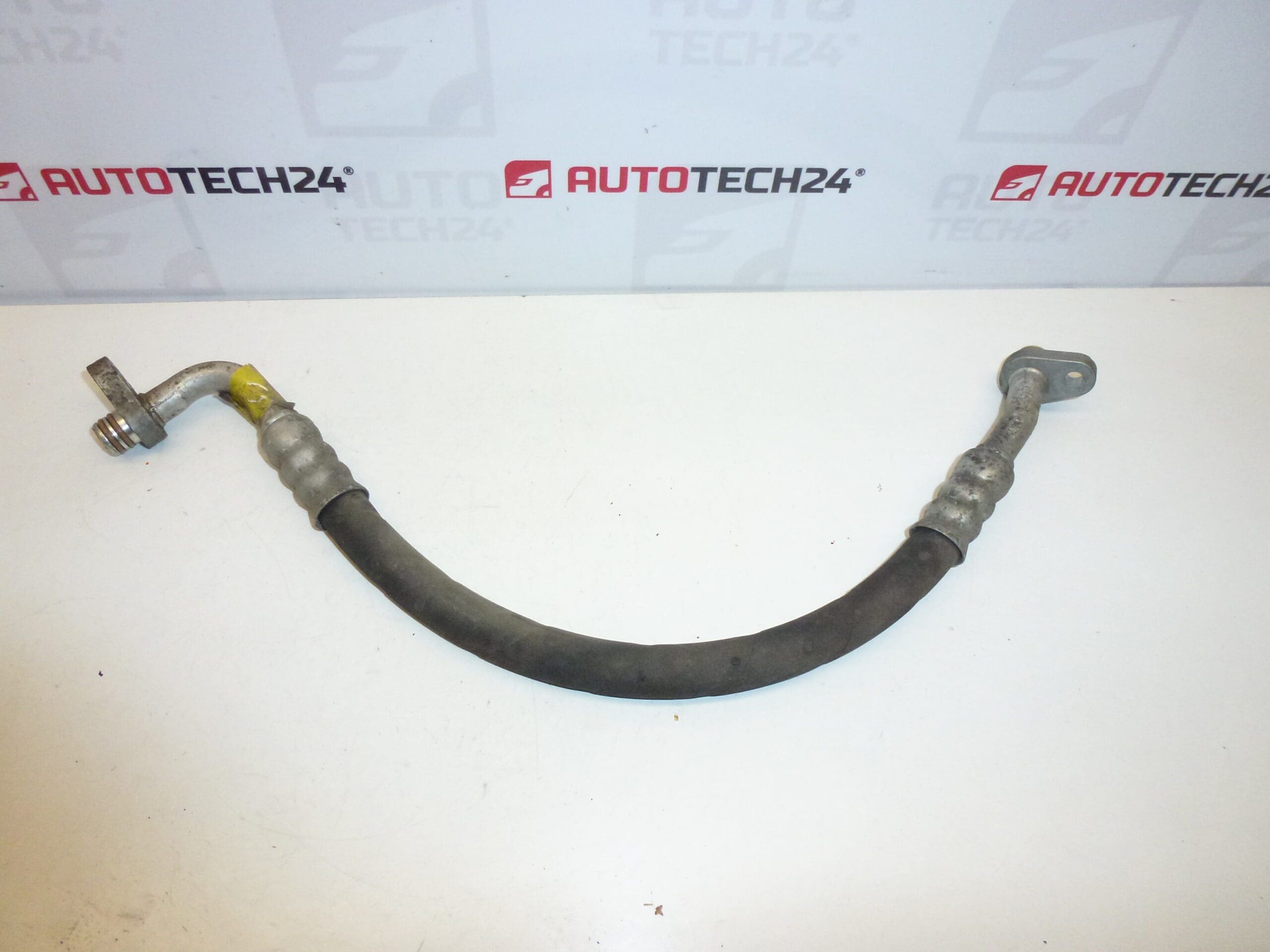 Tubo de climatização Citroën C4 Peugeot 307 1.6 16V 6460CG