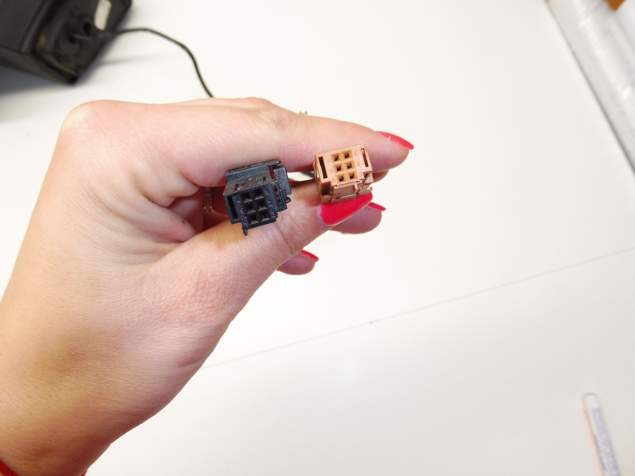 Espelho esquerdo Peugeot 207 96806498XT 8149ZG