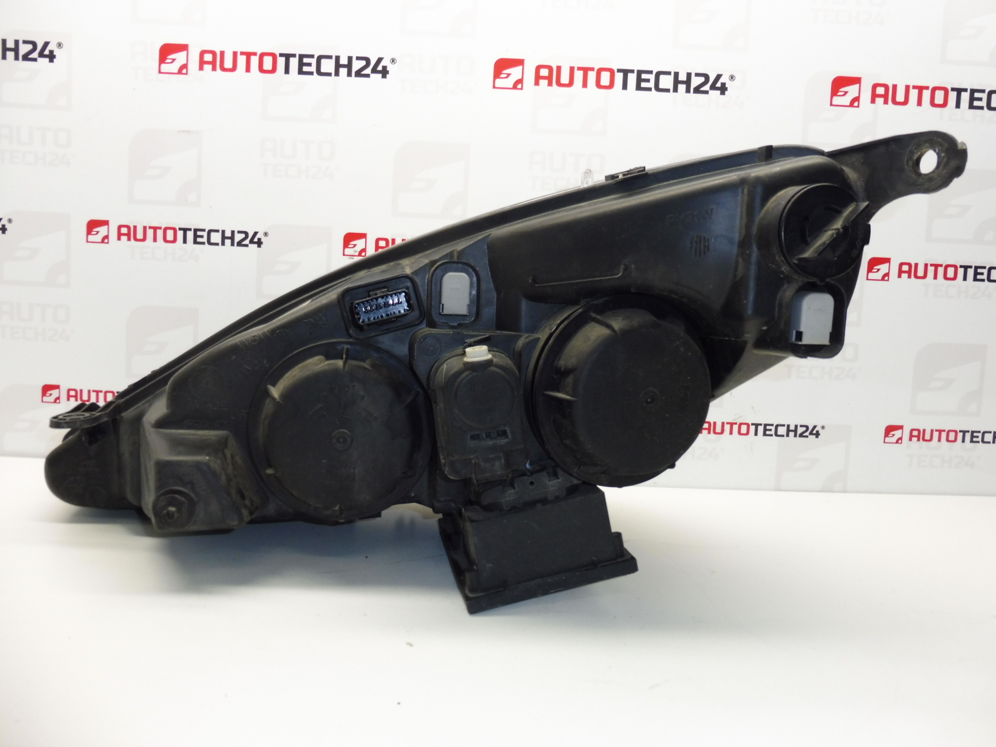 Farol dianteiro direito completo Xenon Peugeot 607 89004892 620659