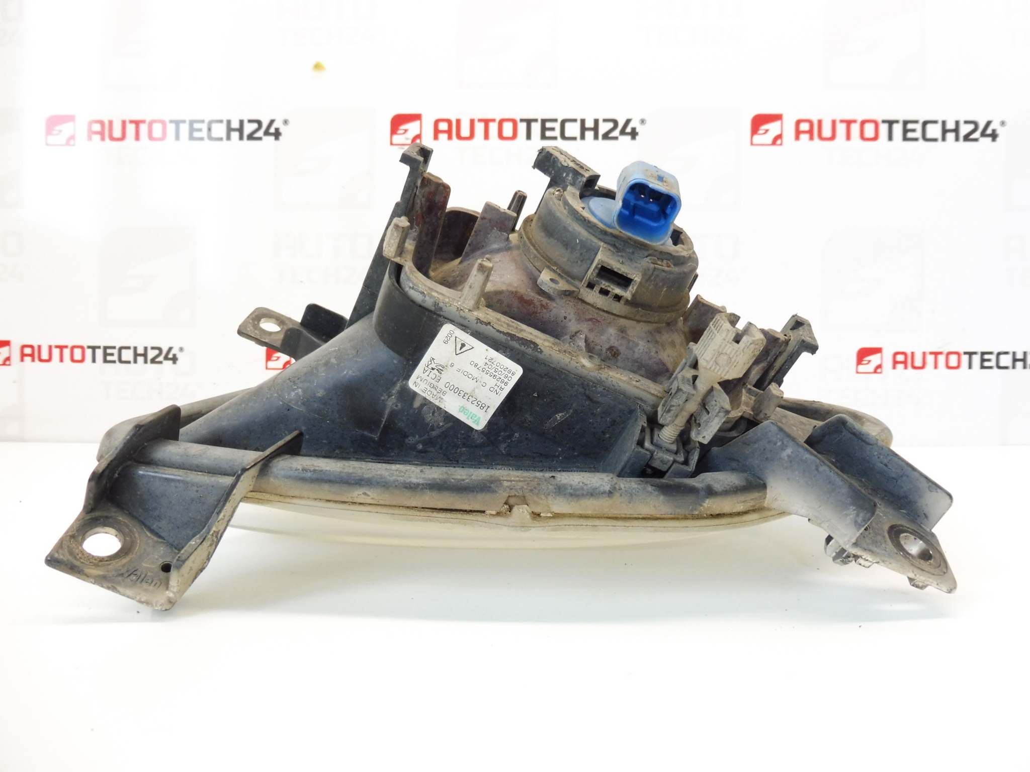 Farol de neblina direito Peugeot 607 9629555780 89200721 6205W5