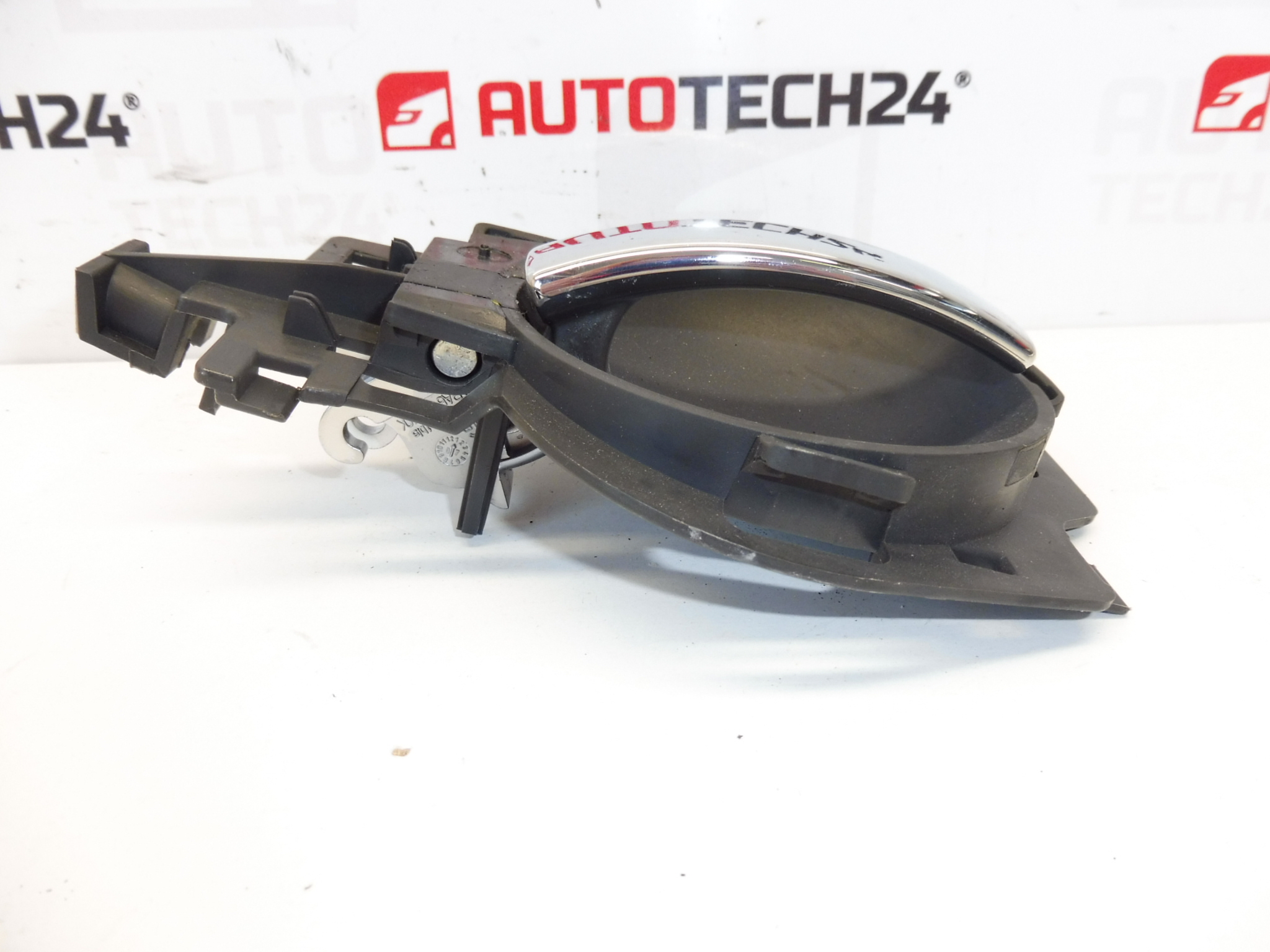 Puxador da porta esquerda Citroën C2 C3 9680187777 9143N1