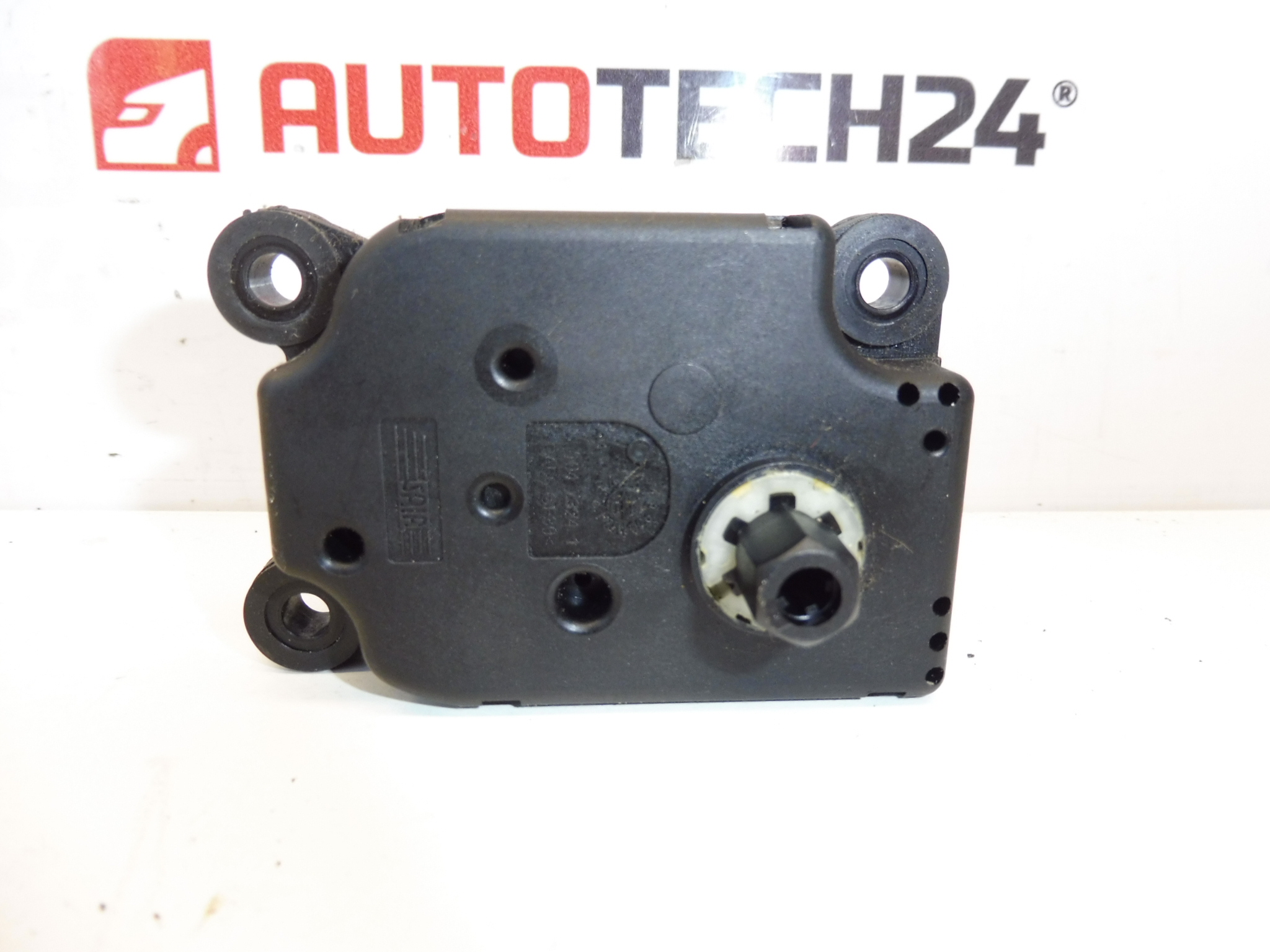 Aquecedor servo Citroën Peugeot BEHR EAD511 H1961 Ua 13