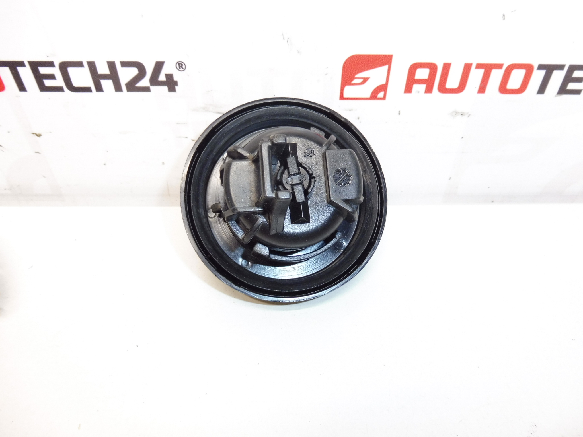 Caixa de distribuição, tampa do tanque, 1 chave Peugeot 307 4162AS 4162X4