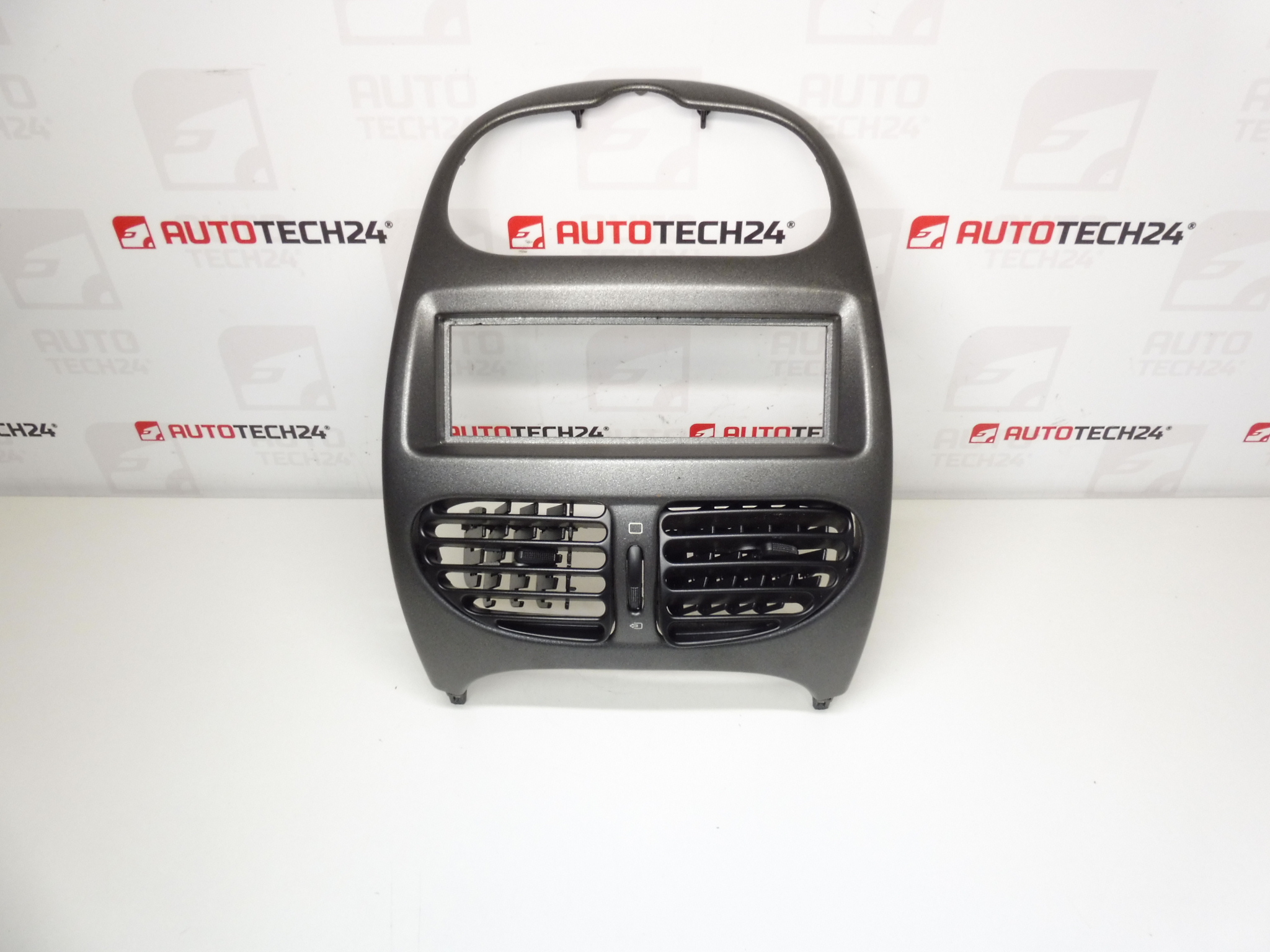 Quadro de rádio Peugeot 206 com ventiladores 8211C5