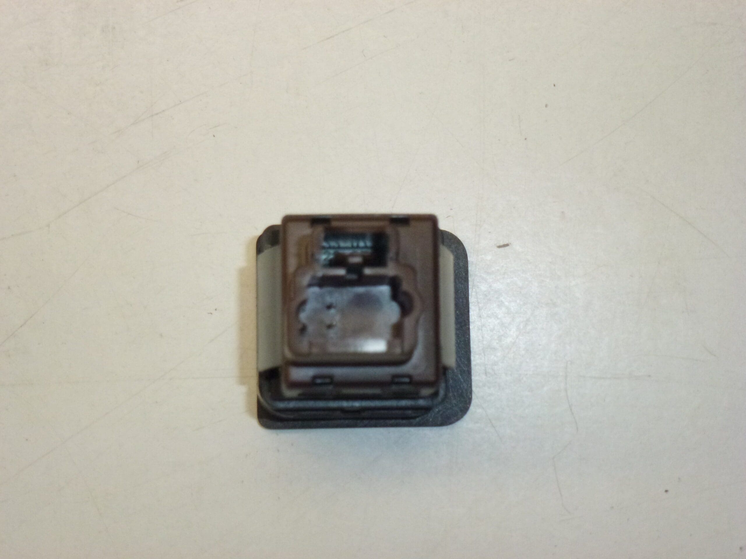 Interruptor do airbag do passageiro Citroën Peugeot 96392531XT 8216K4