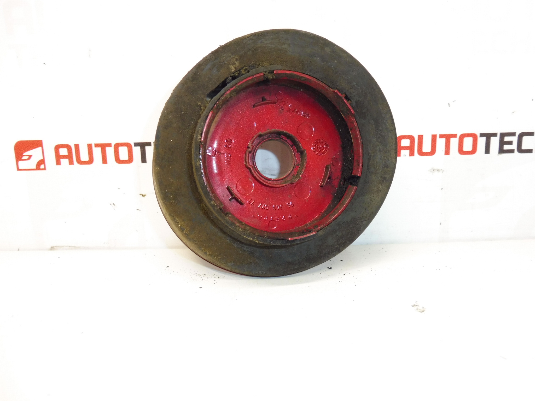 Tampa do tanque Citroën Berlingo Peugeot Partner 9636357777 EKQD