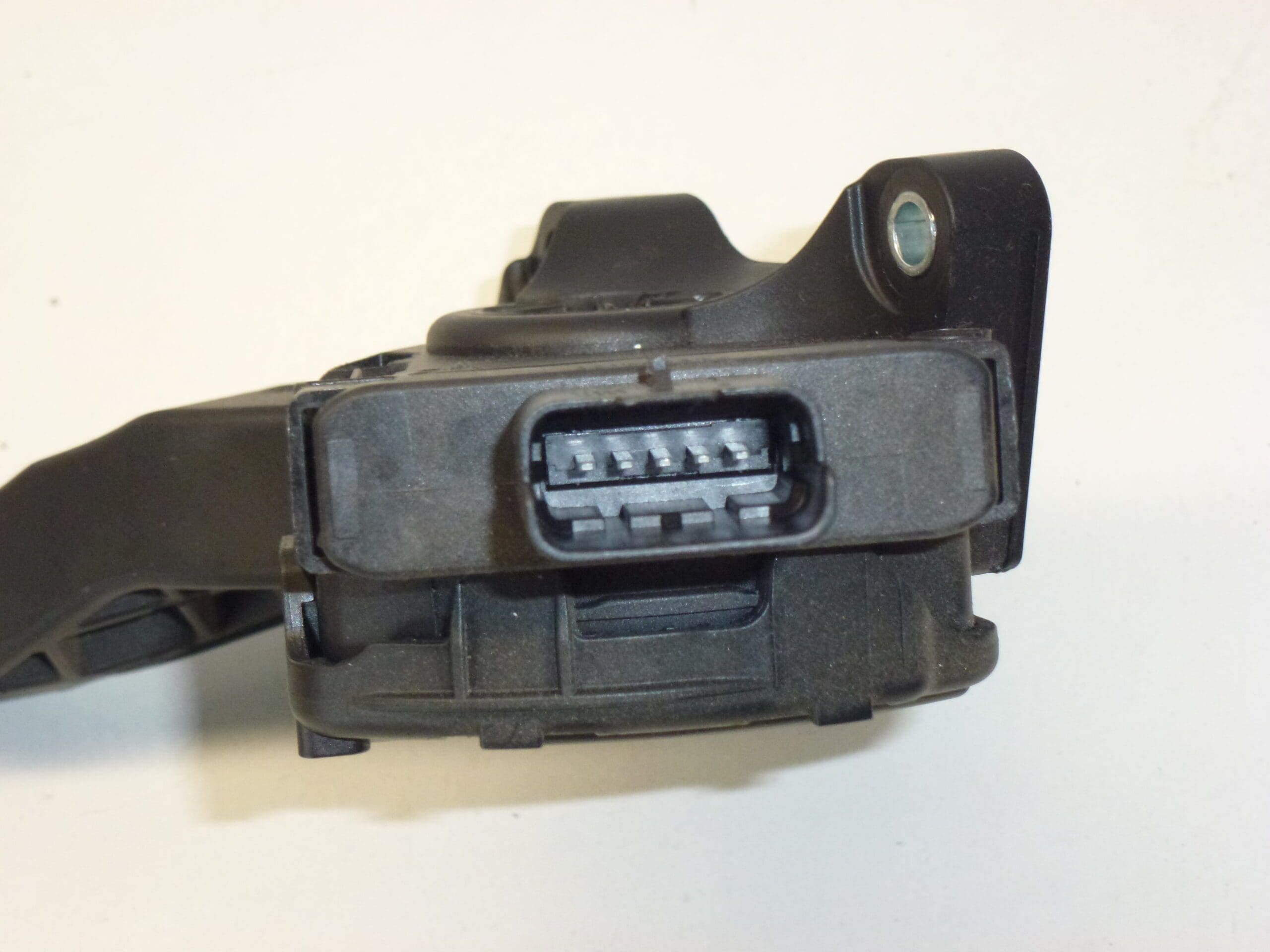 Pedal do acelerador HELLA Citroën Peugeot 9681530380 1601Y4