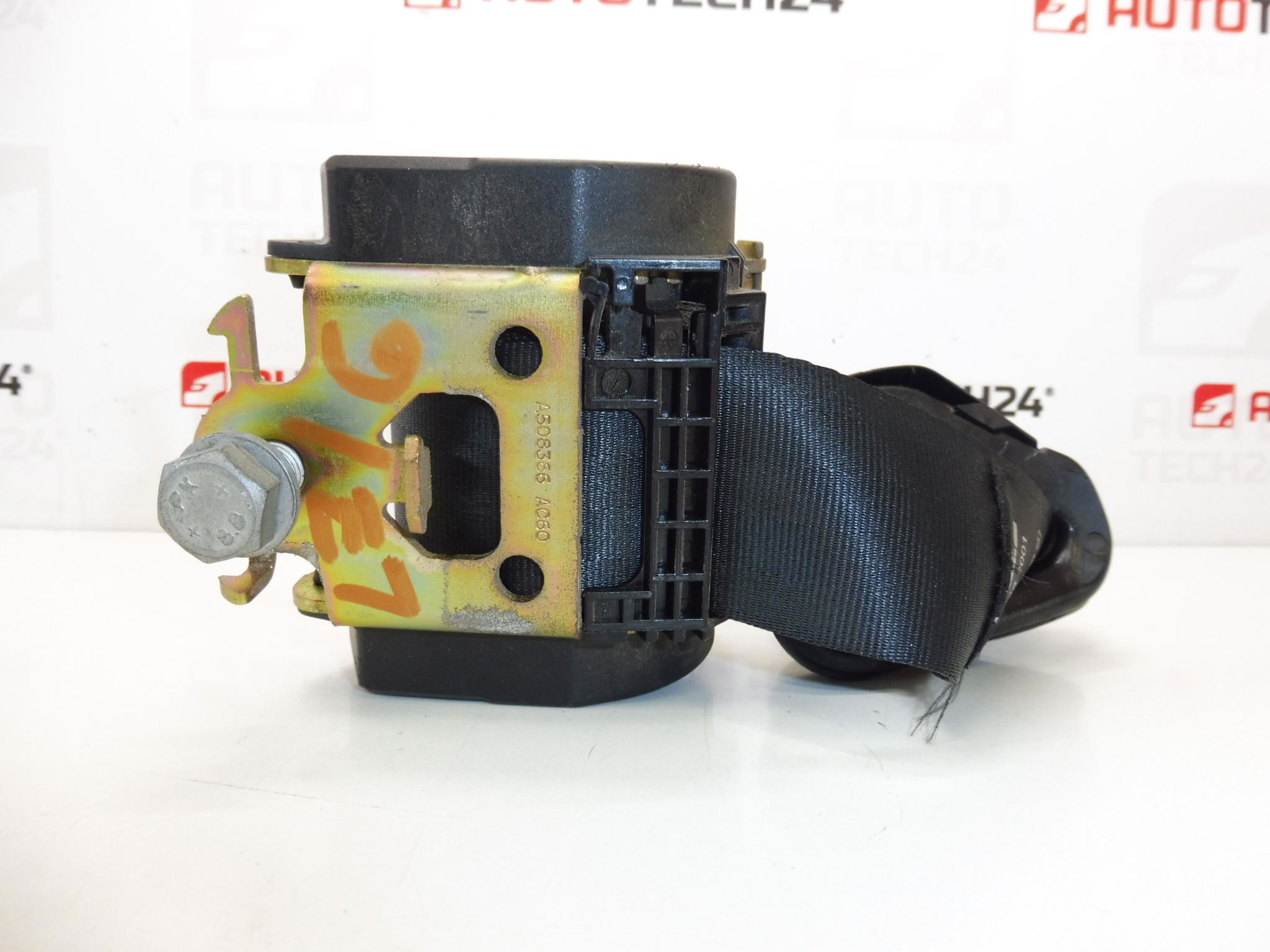Cinto traseiro direito Peugeot 307 96403820XX 8974JN