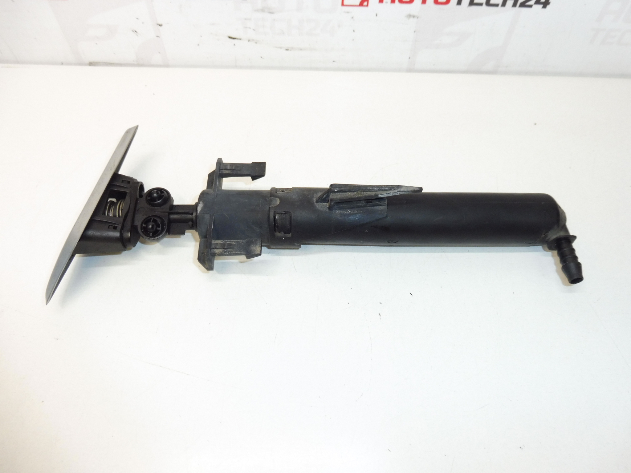 Bocal lavador de farol direito Peugeot 307 II 6438P1 6438S5 6438T0