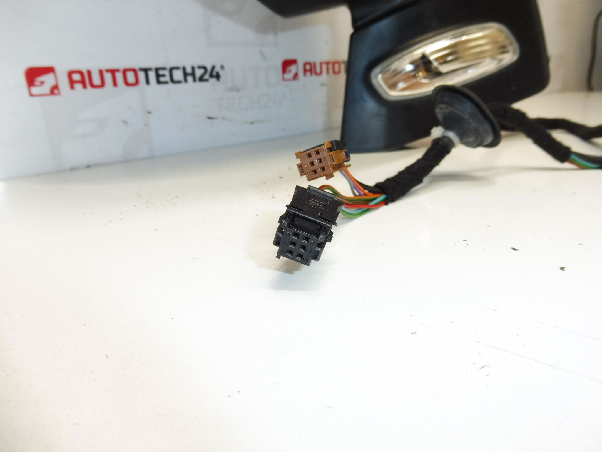 Espelho direito EZRC Peugeot 3008 e 5008 8153ZG