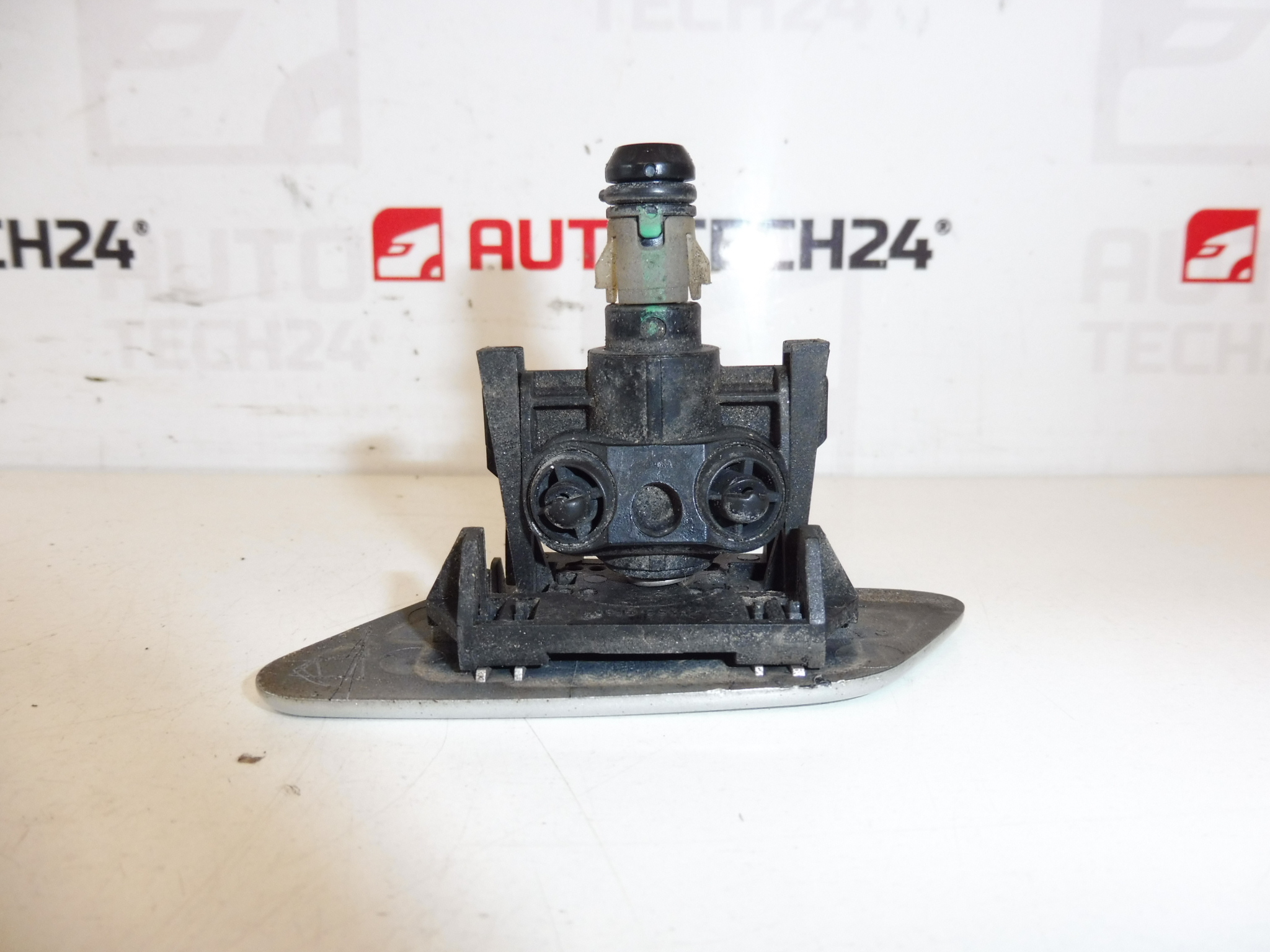 Bocal de lavagem com tampa luz direita EZRC Citroën C8 6438K3 6438K7