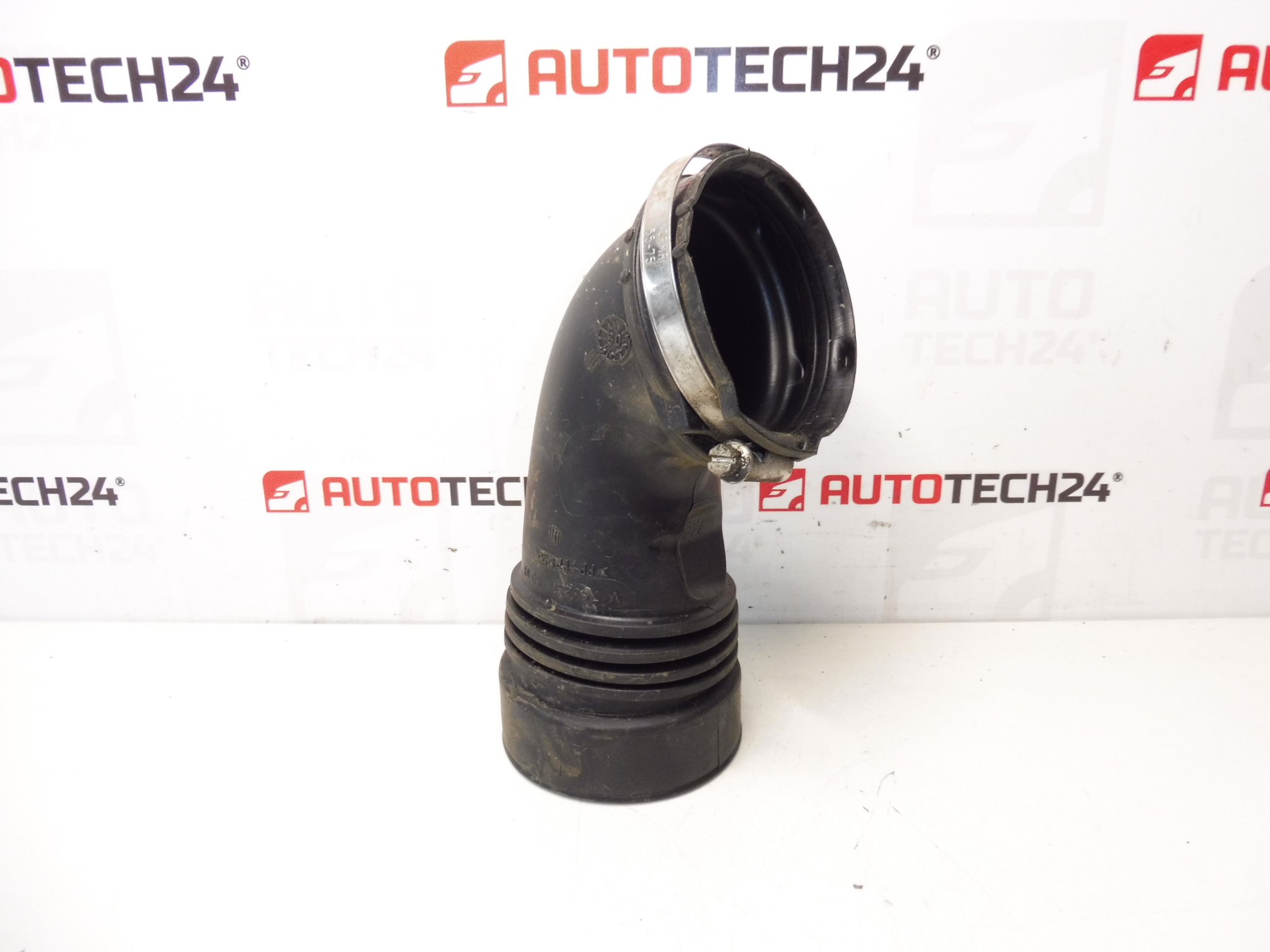 Conexão de ar à caixa de filtro 1.4 VTI 70 kW 8FS Citroën Peugeot V756361880 1436J7