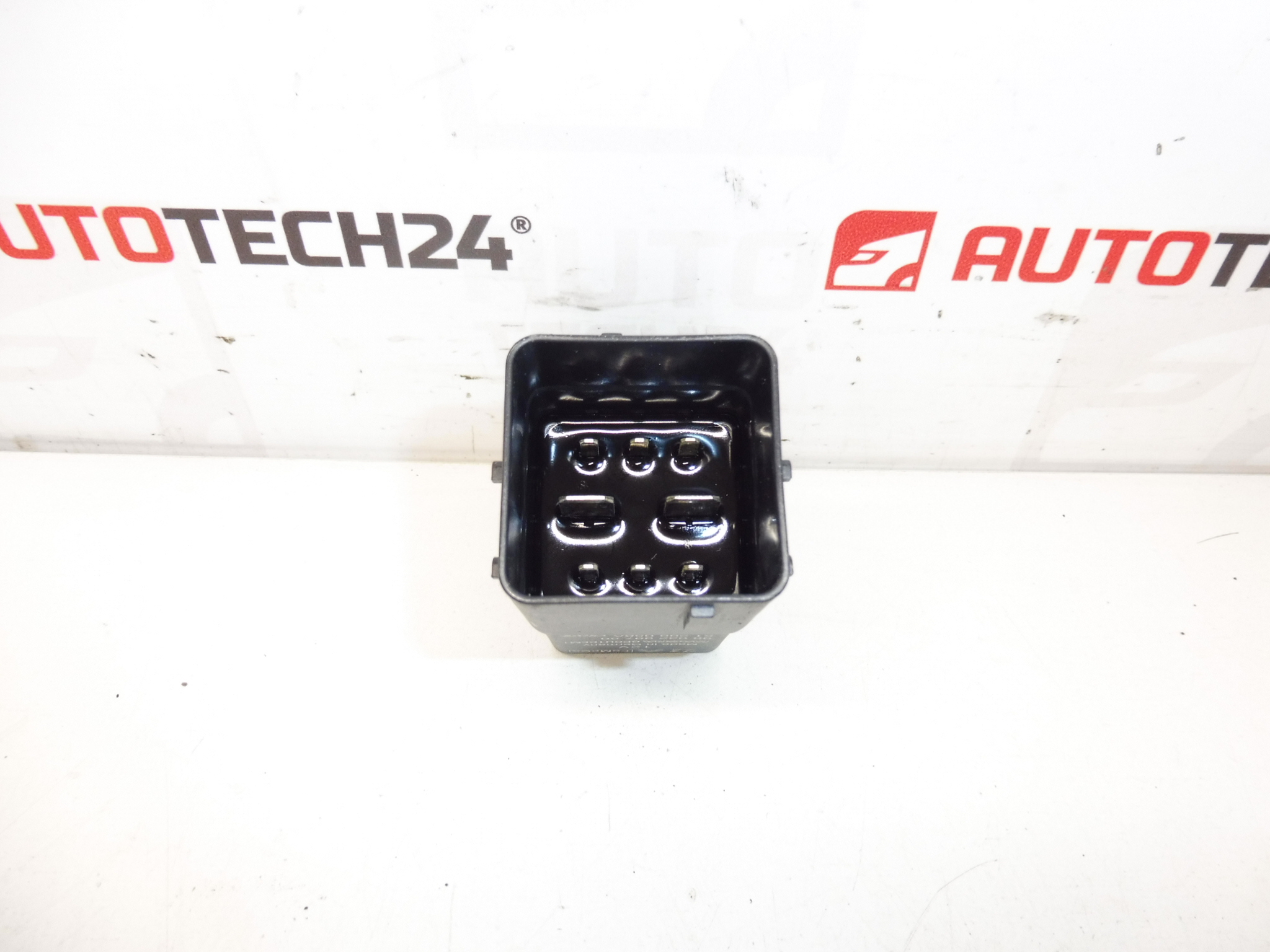 Relé de brilho MAGMA Citroën Peugeot 9803299780