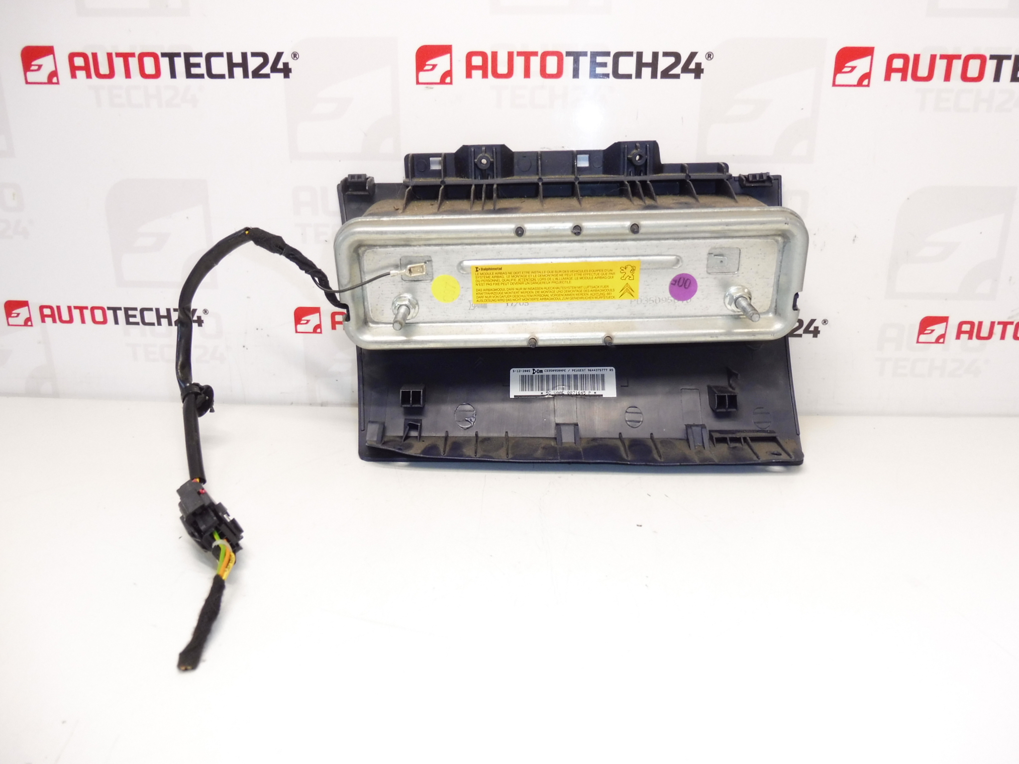 Airbag de joelho do motorista Peugeot 1007 9644375777 8216FF