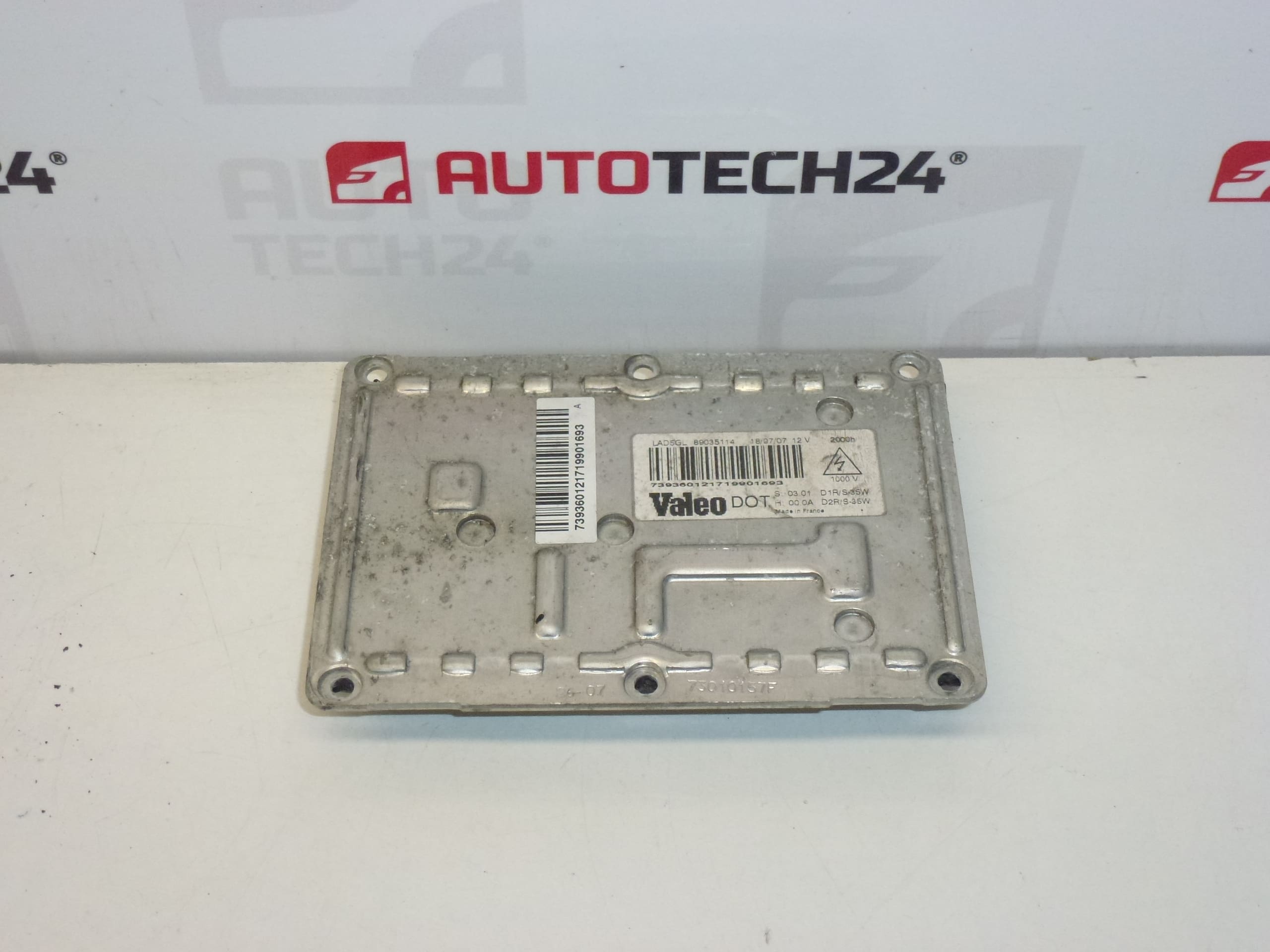 Unidade de controle de xenônio Valeo LAD5GL 89035114 6224F9