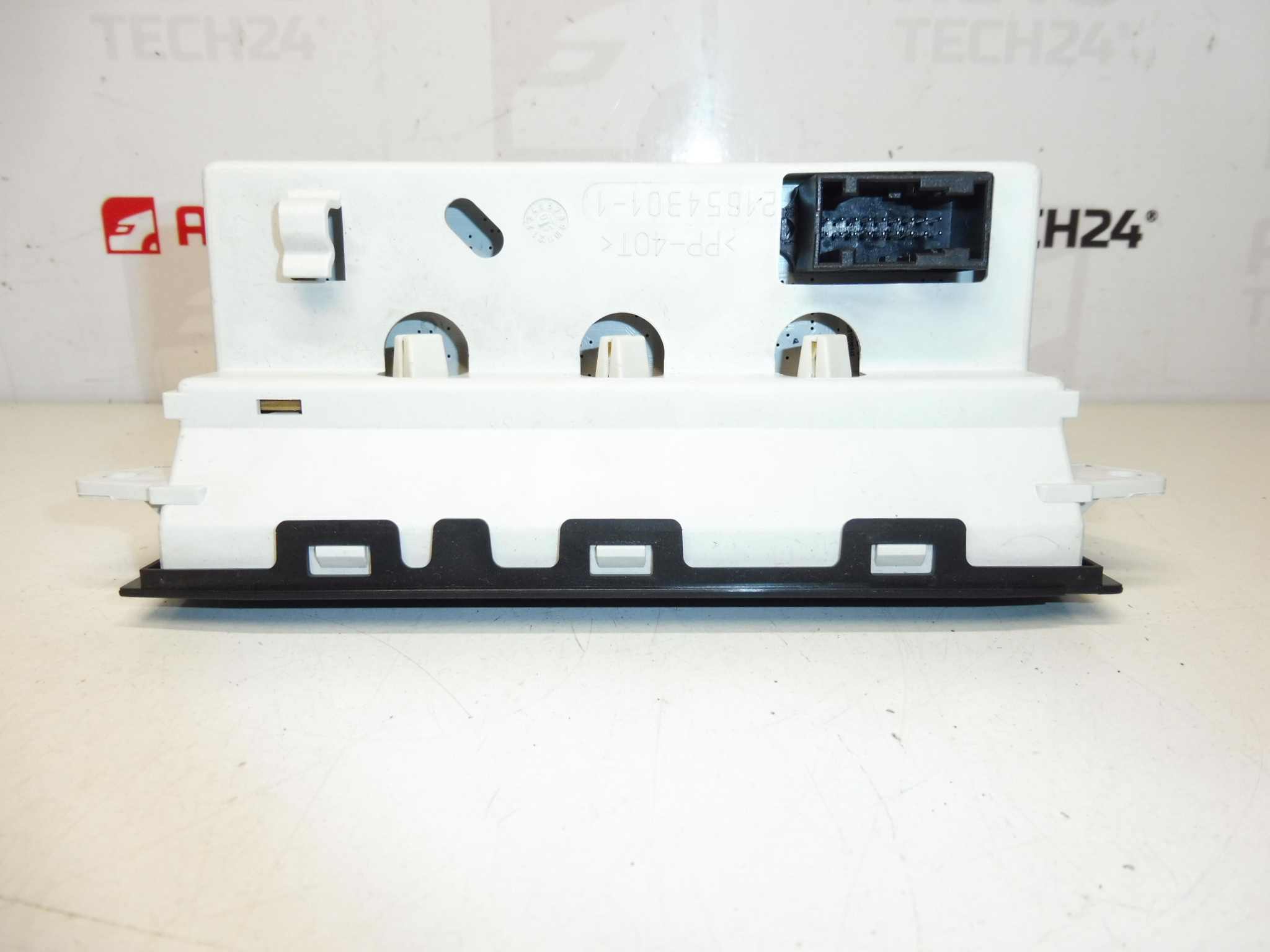 Rádio e display de computador Peugeot 1007 9648634177 6563XE