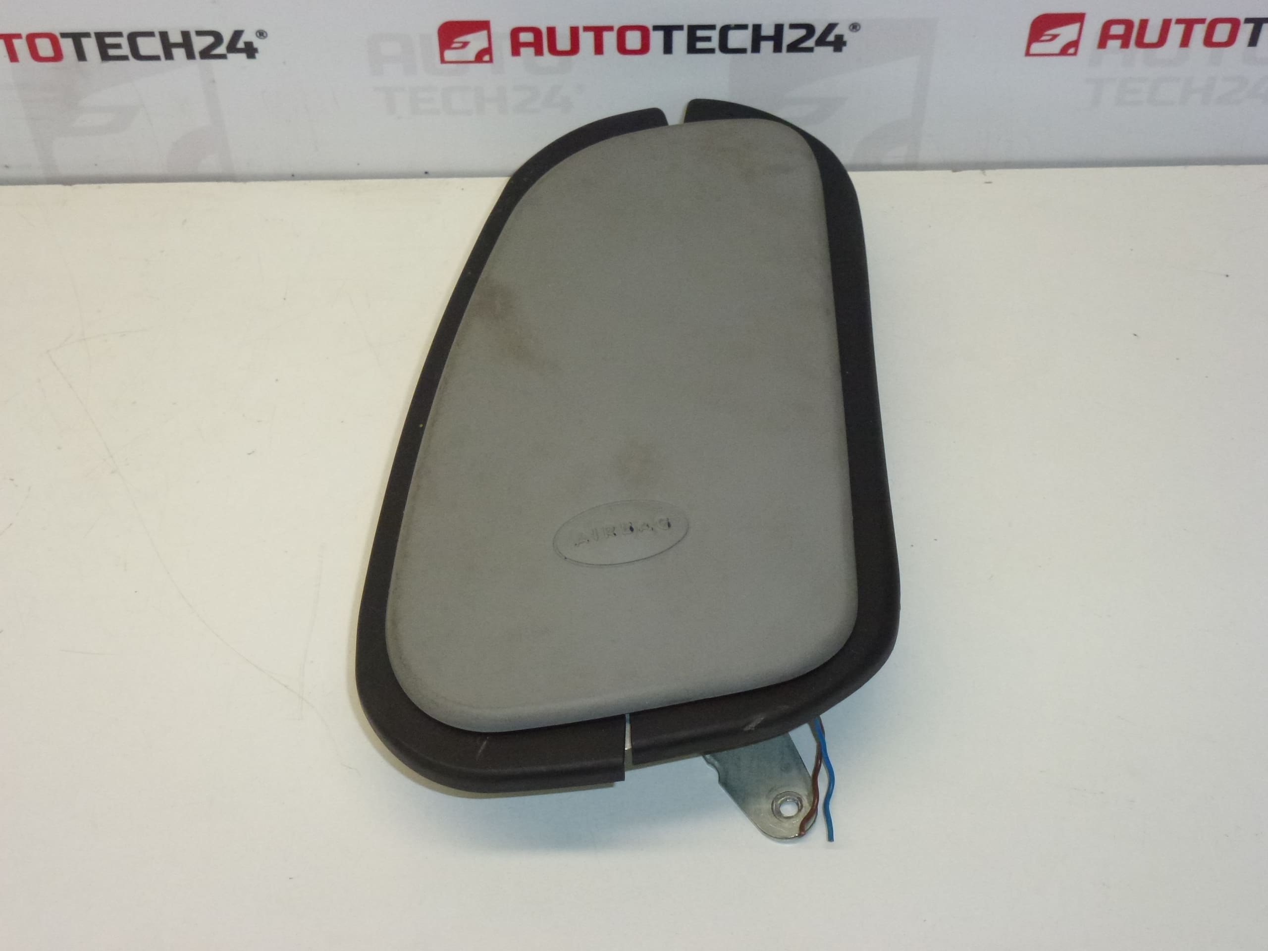 Airbag do banco cinza claro esquerdo Citroën C2 C3 96462517ZQ 8216Q8