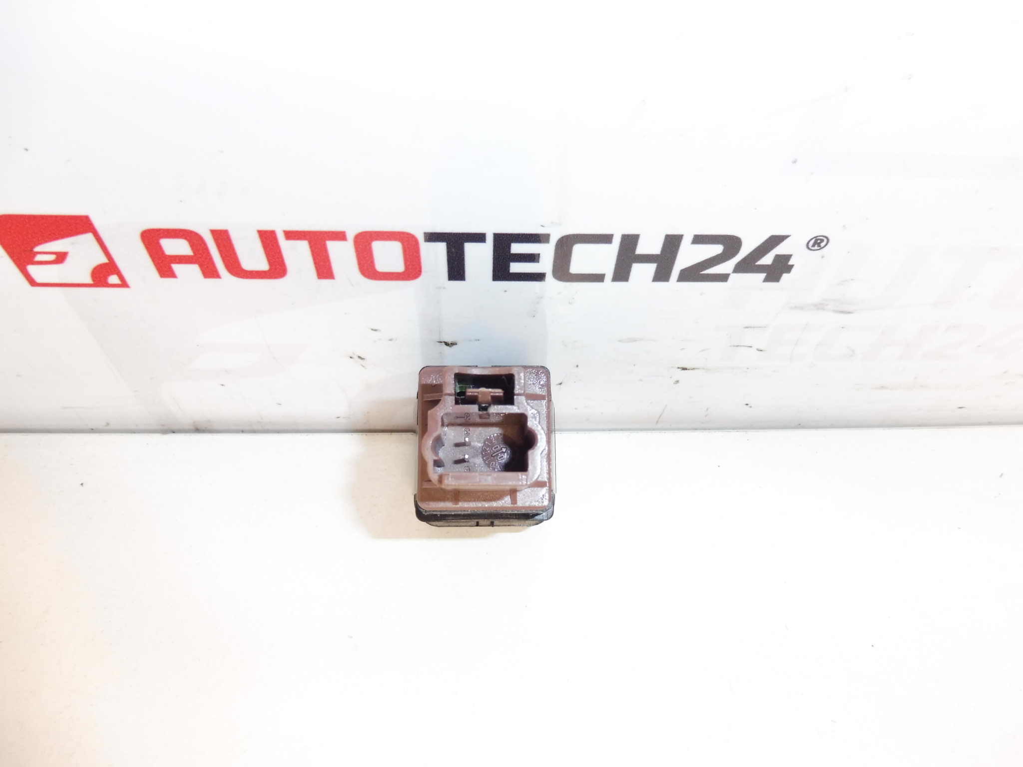 Interruptor do airbag do passageiro Citroën Peugeot 96373215ZL 8216E6