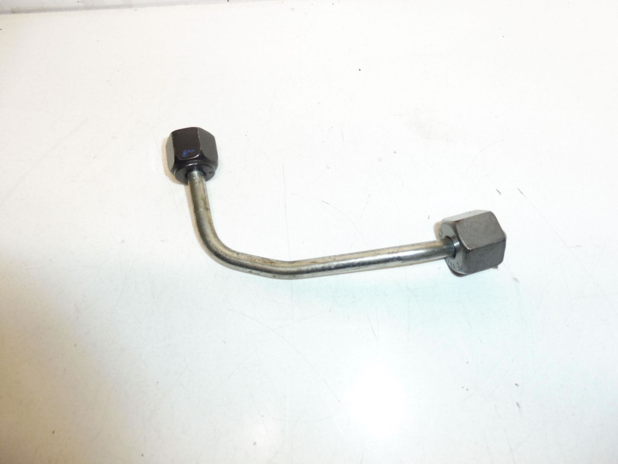 Tubo de saída para bomba Citroën Peugeot 9816296380