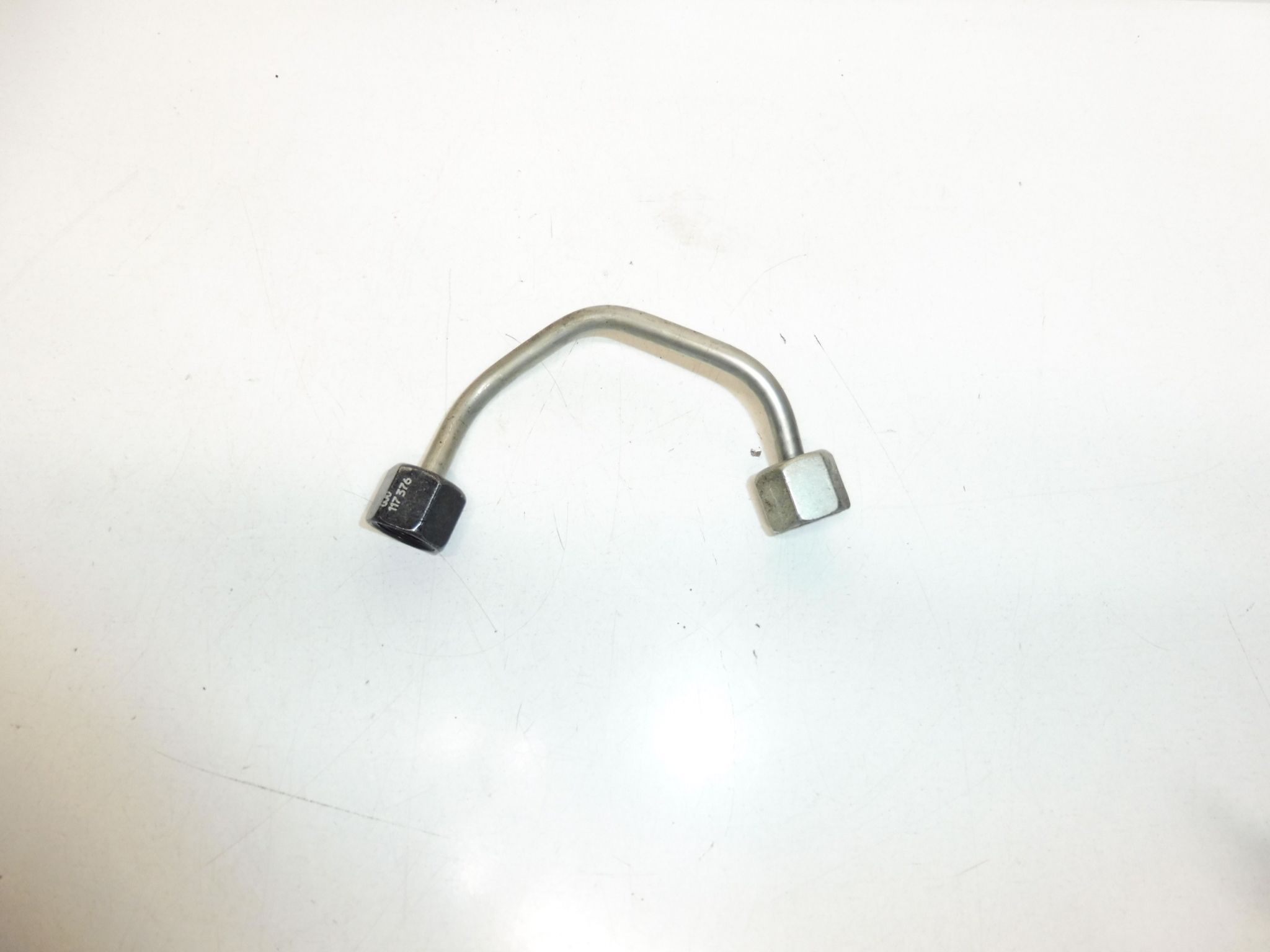 Tubo de alimentação 2º injetor Citroën Peugeot 9811737580