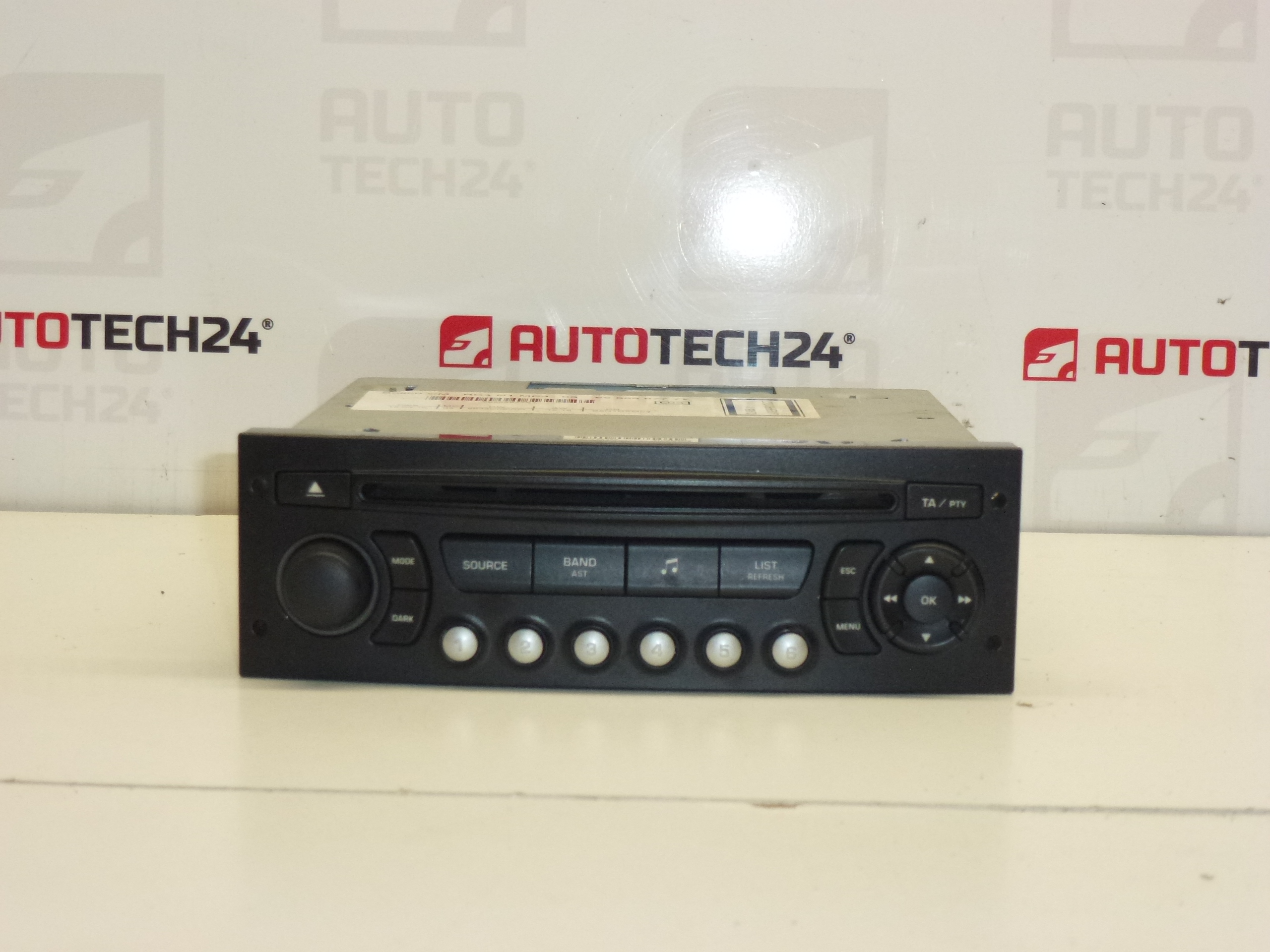 Auto-rádio com CD MP3 Citroën Peugeot 9666967777 6579FG