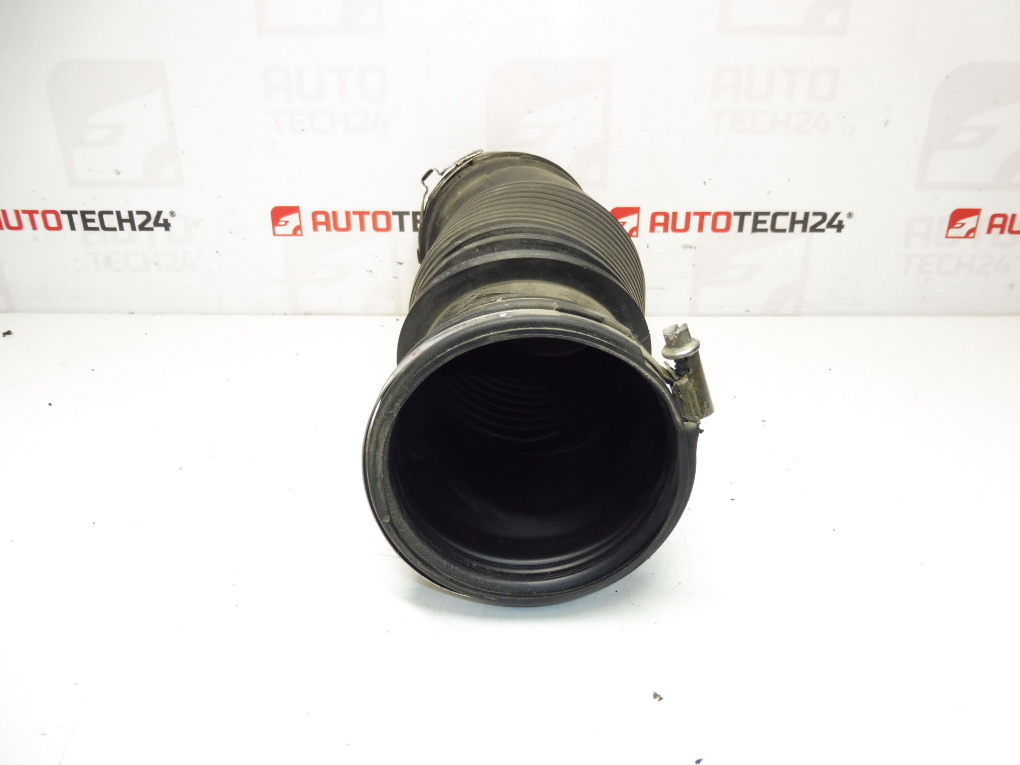 Conexão do ar de admissão Citroën C8 Peugeot 807 2.2 HDI 1434A7