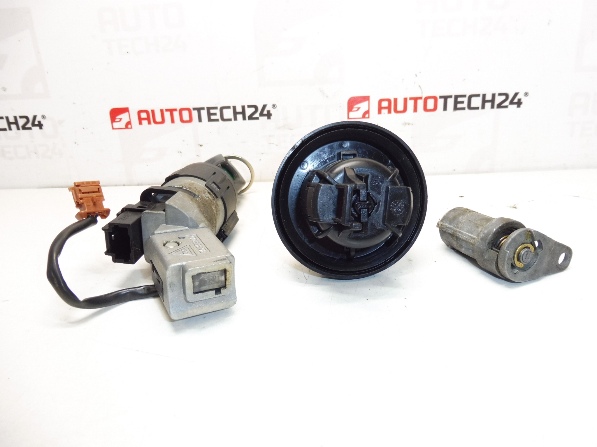 Conjunto de fechaduras 2 chaves Peugeot 307 4162GA 4162KG