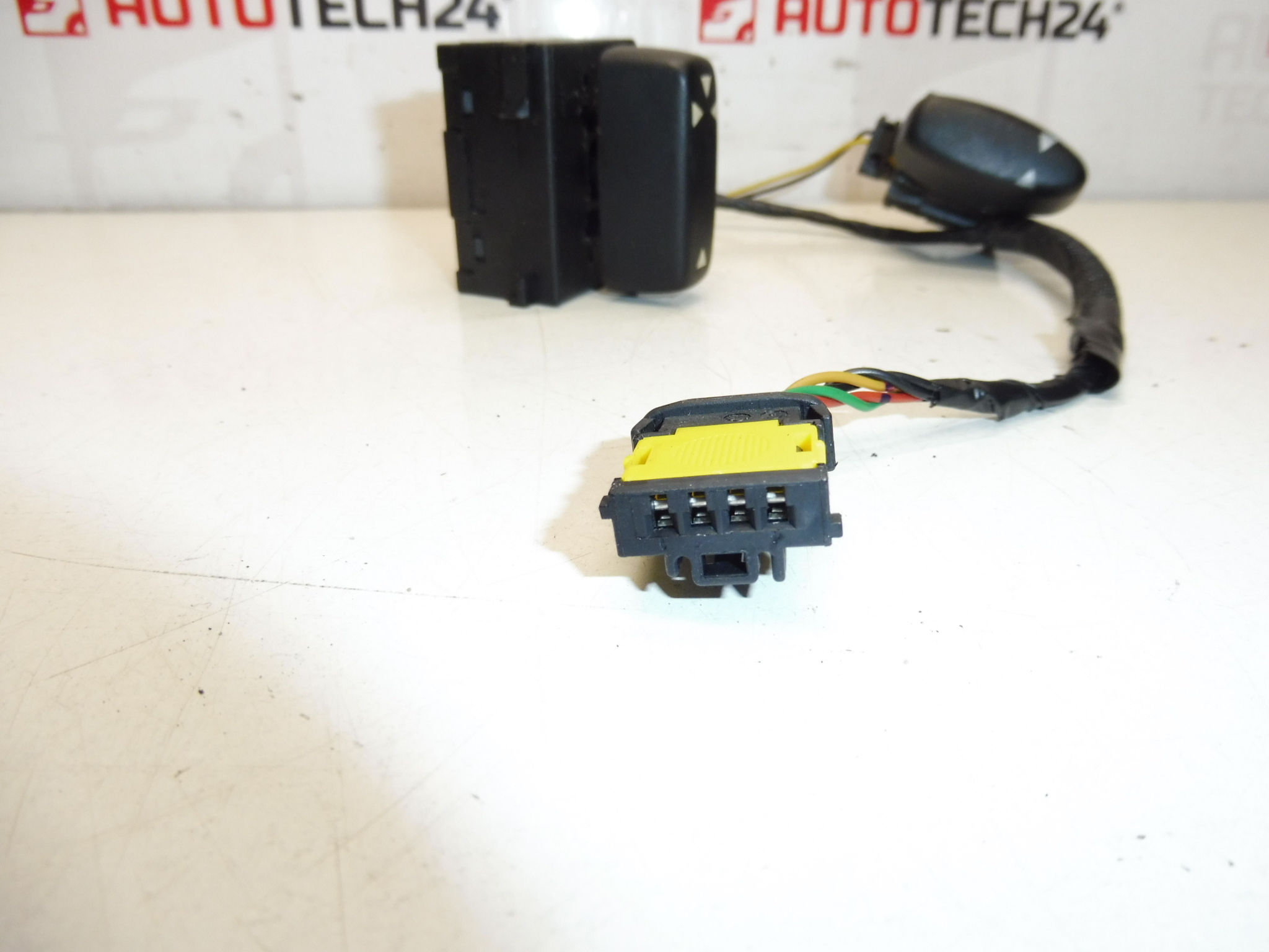 Citroën Peugeot 944931200ZL Driver de assento