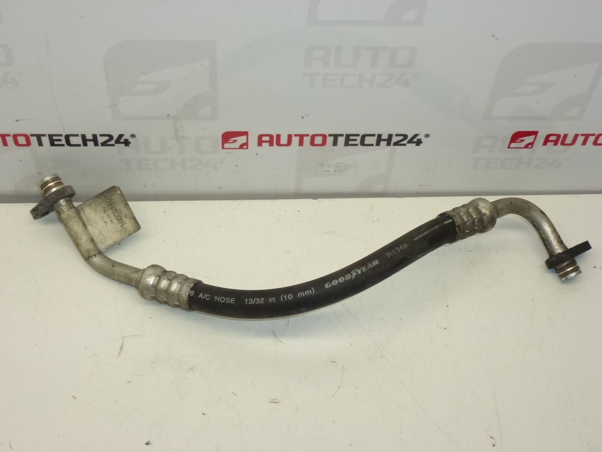 Tubo de climatização Citroën Peugeot 9653106980 64777