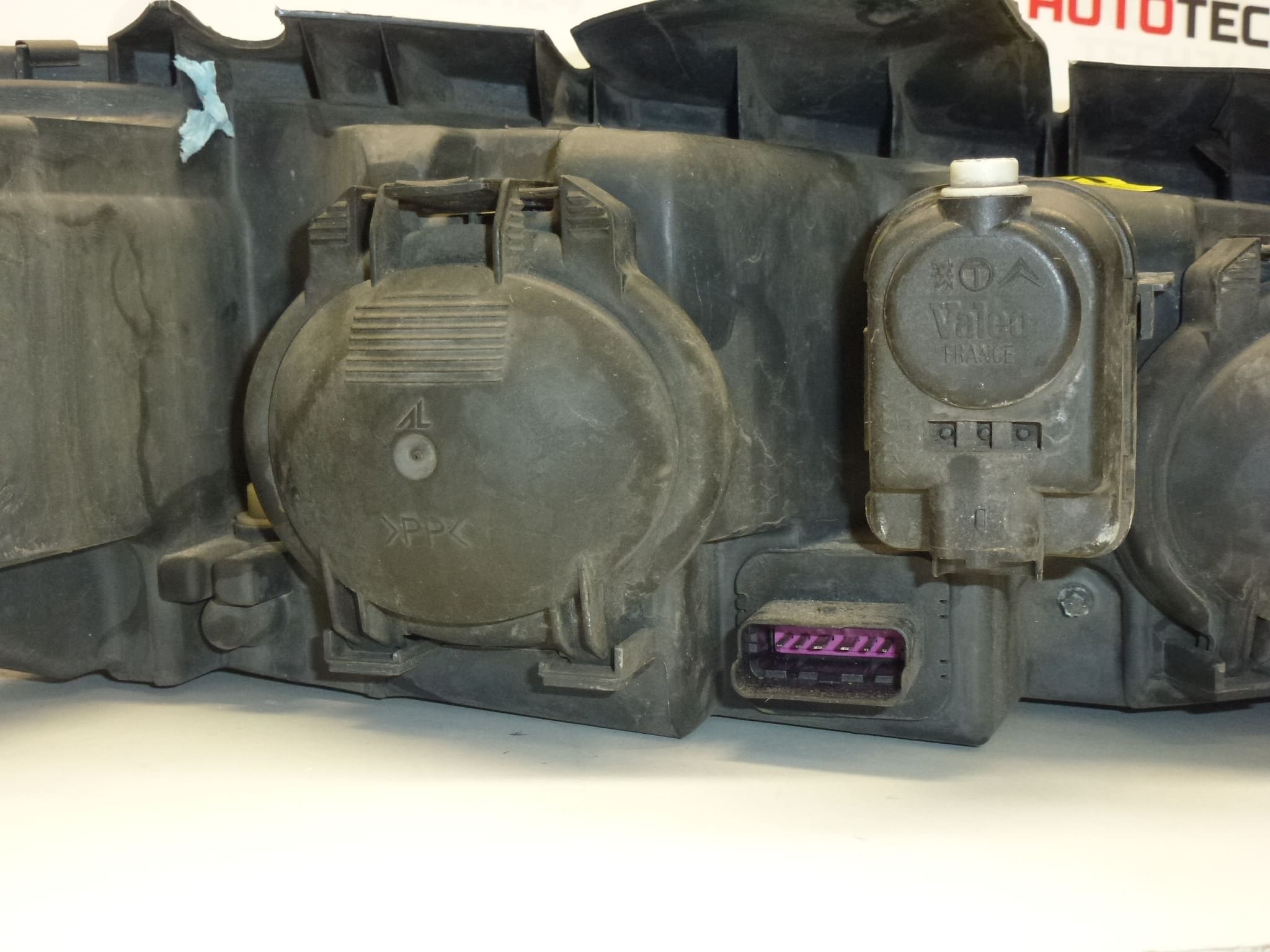 Lâmpada dianteira esquerda Peugeot 406 6204V2