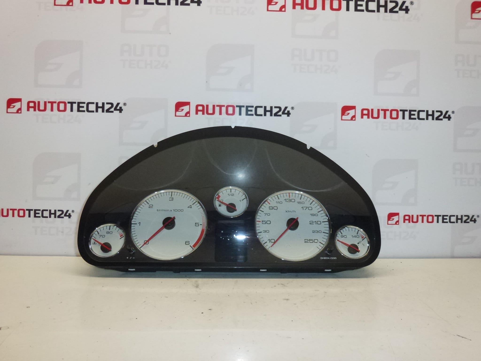 Velocímetro Peugeot 407 km 280000 km 9664690380 610395