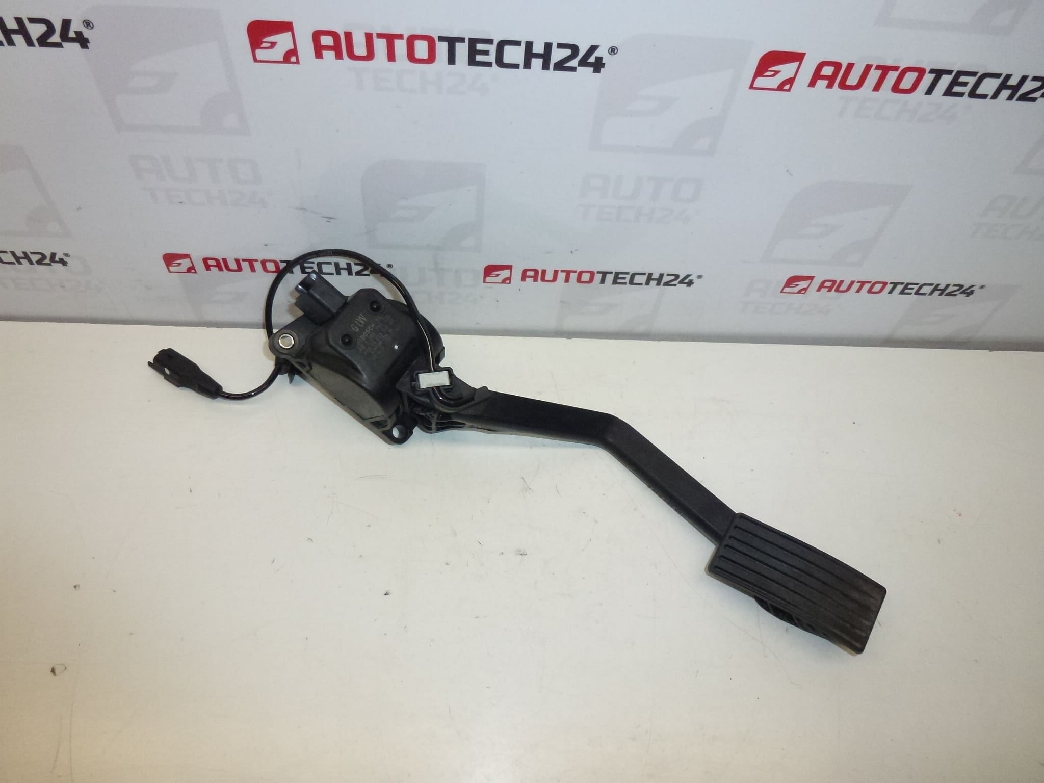 Pedal do acelerador Citroën Peugeot Bosch 1601Z0 1601EK