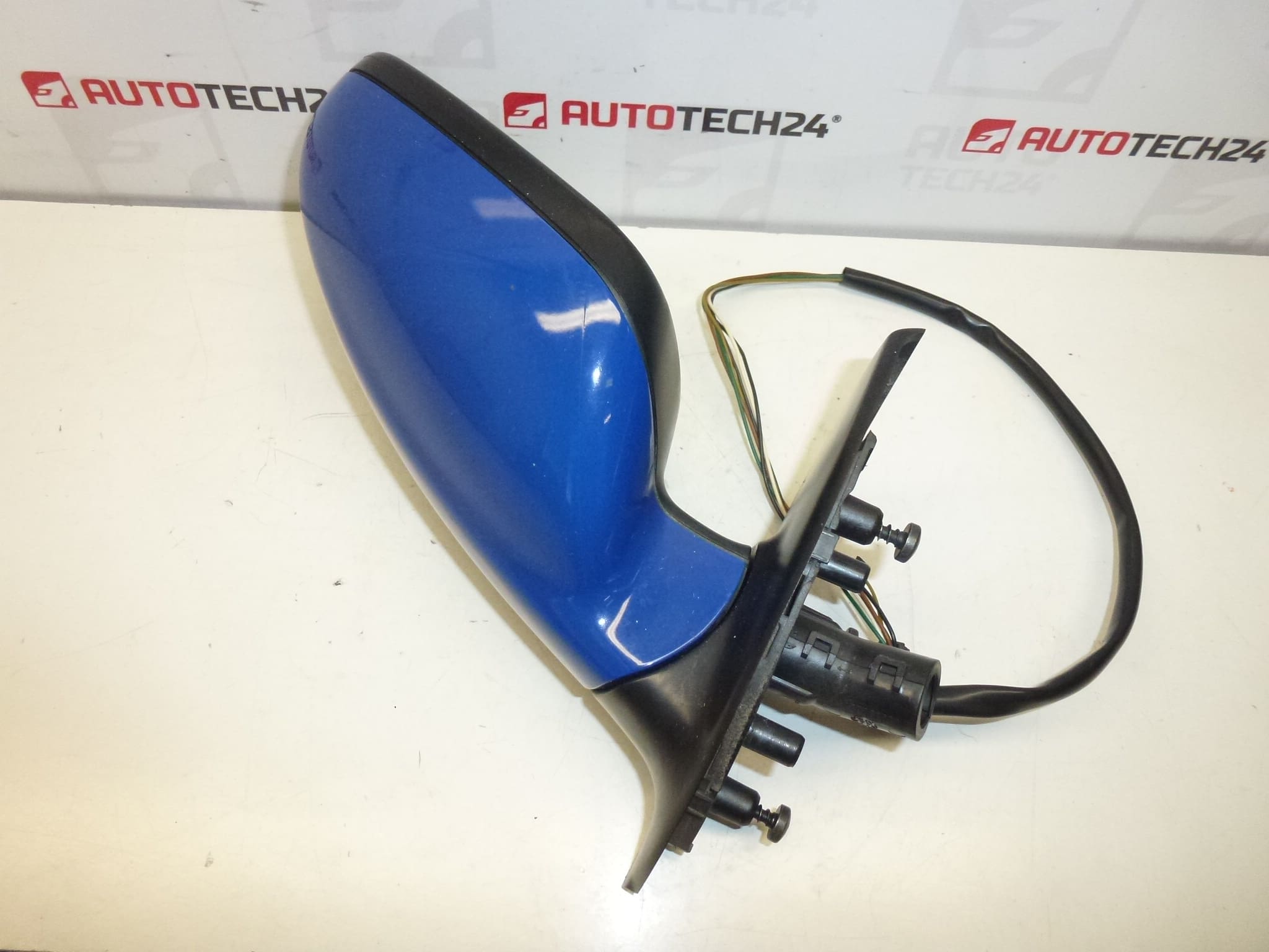 Retrovisor direito Peugeot 307 EGJB 8149AX