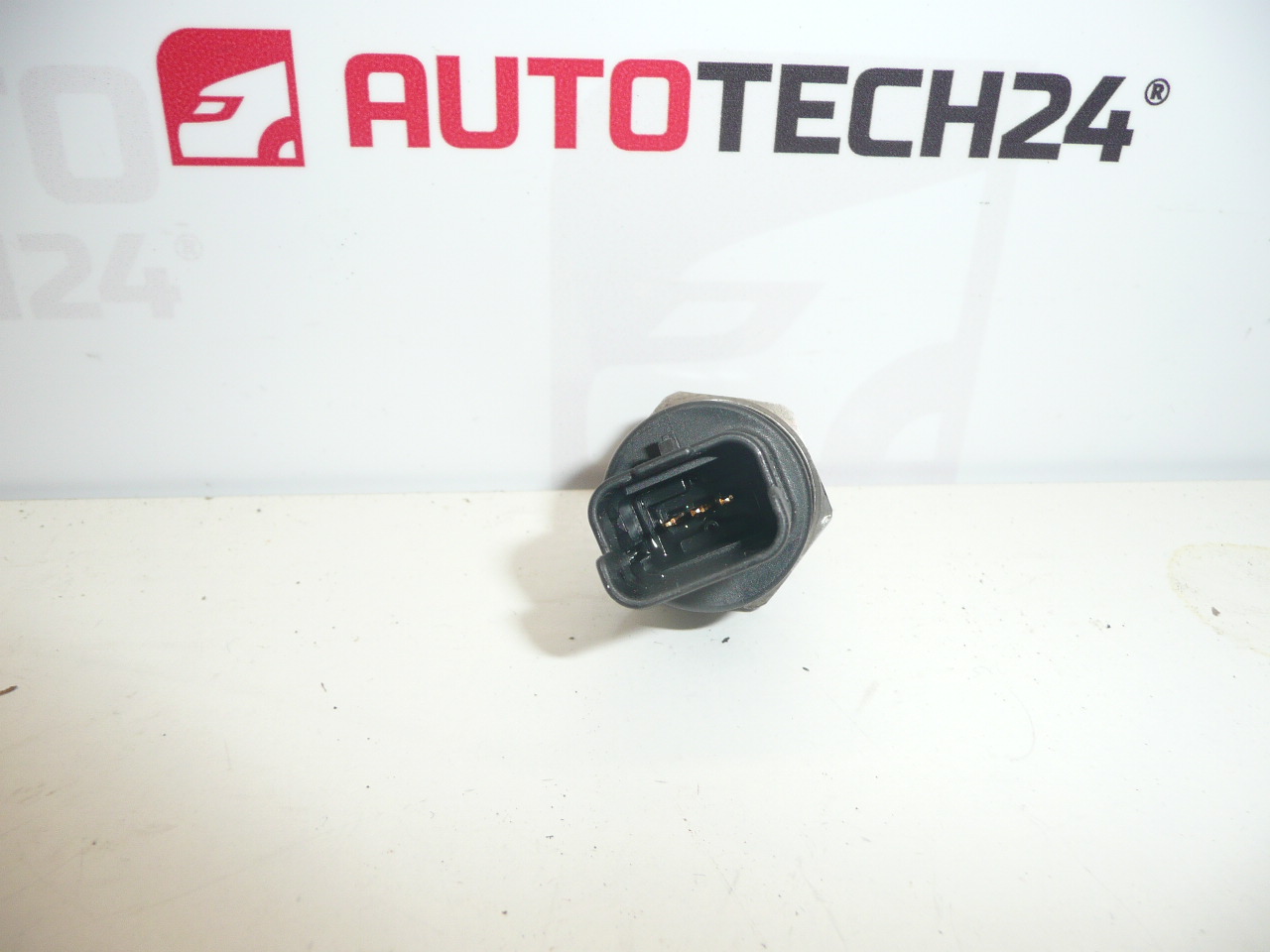 Sensor de pressão de combustível Bosch 0281002592