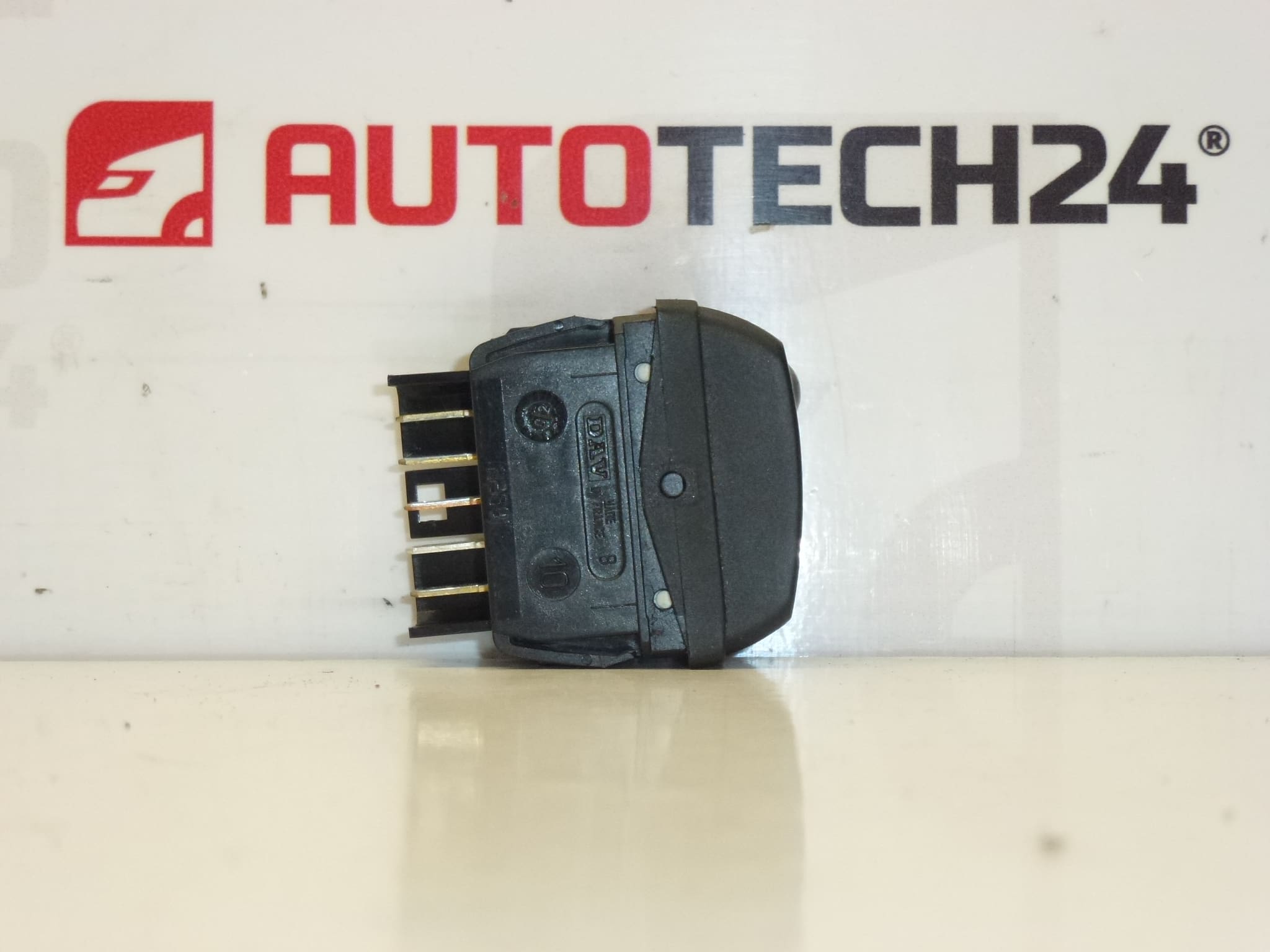 Interruptor de vidro elétrico usado Citroën Xsara Picasso 655407 - Image 2