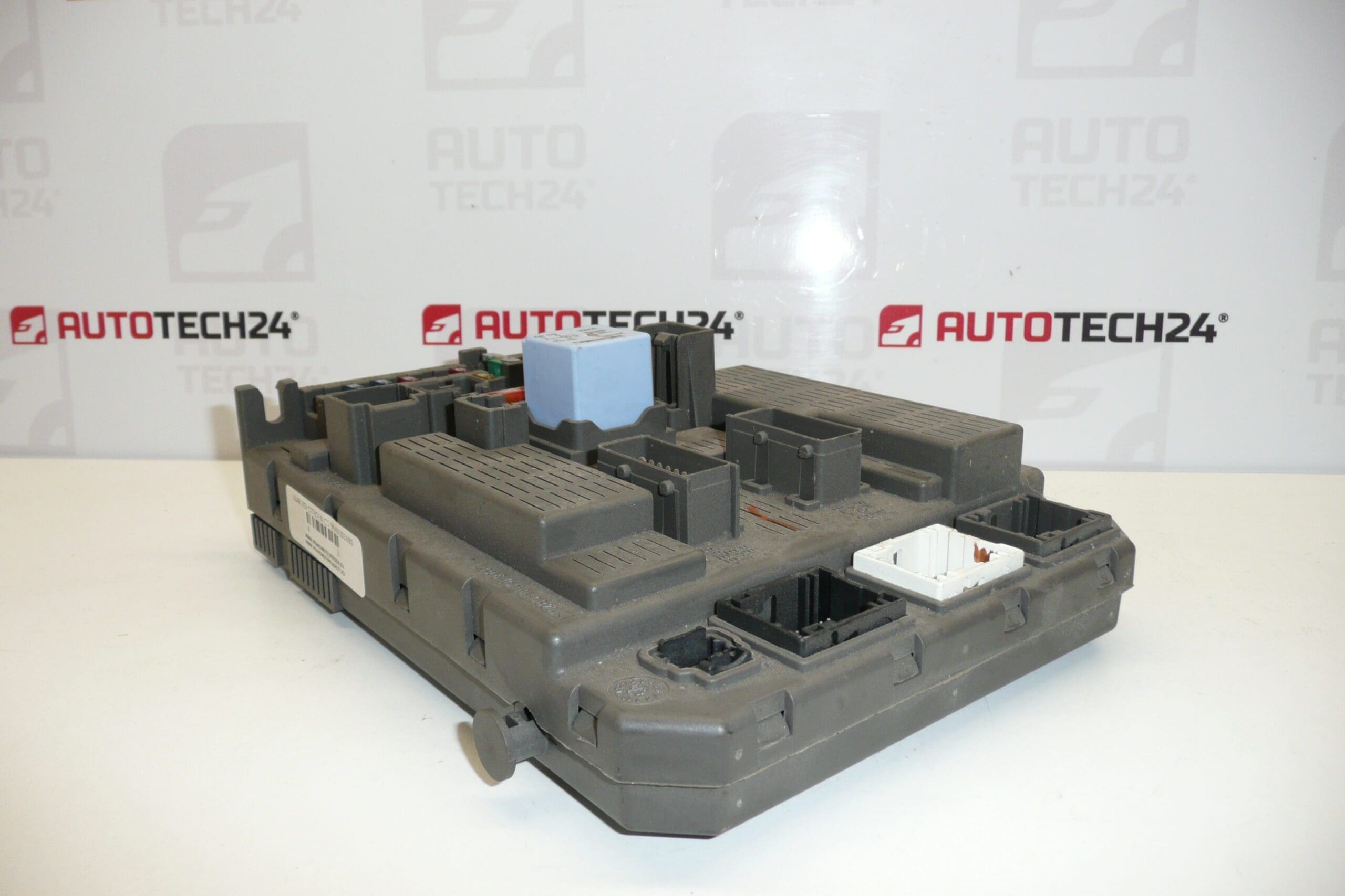 Módulo de Controlo LEAR BSI para Citroën C8 / Peugeot 807 9651938380 - Image 2