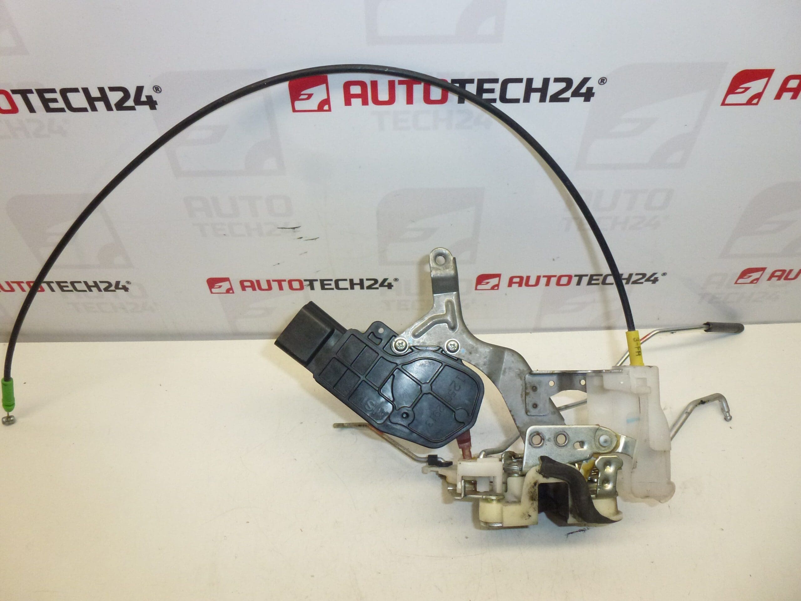 Fechadura elétrica da porta direita para Citroën C1 e Peugeot 107 - 9136V1 - Image 2