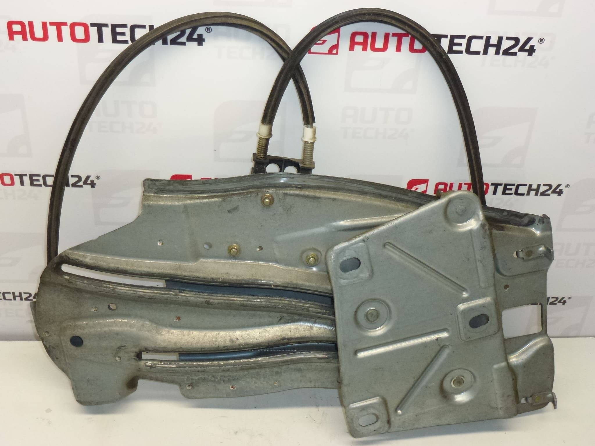 Mecanismo elevador elétrico da janela traseira direita usado Citroën C3 Pluriel 963071080D 922485 - Image 2