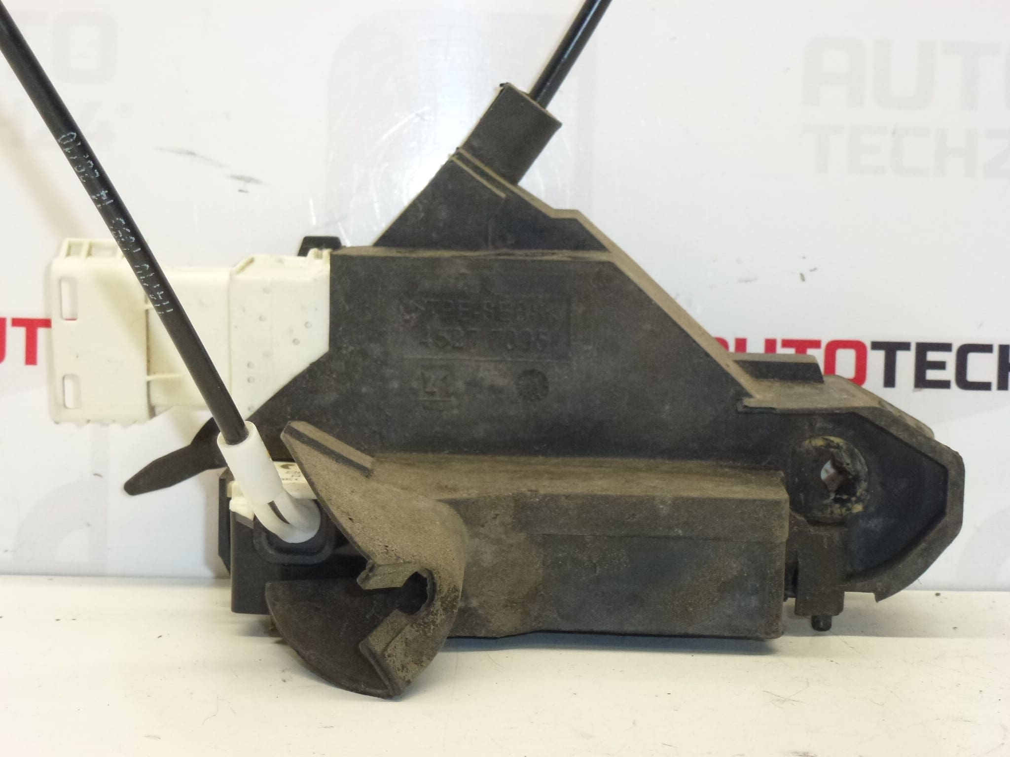 Fechadura elétrica da porta esquerda Peugeot 407 9686683680 9135FN - Image 2