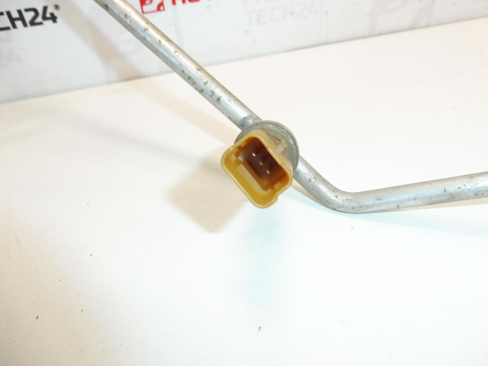 Tubo do ar condicionado Citroën C-Elysée / Peugeot 301 9676996380 - Image 2