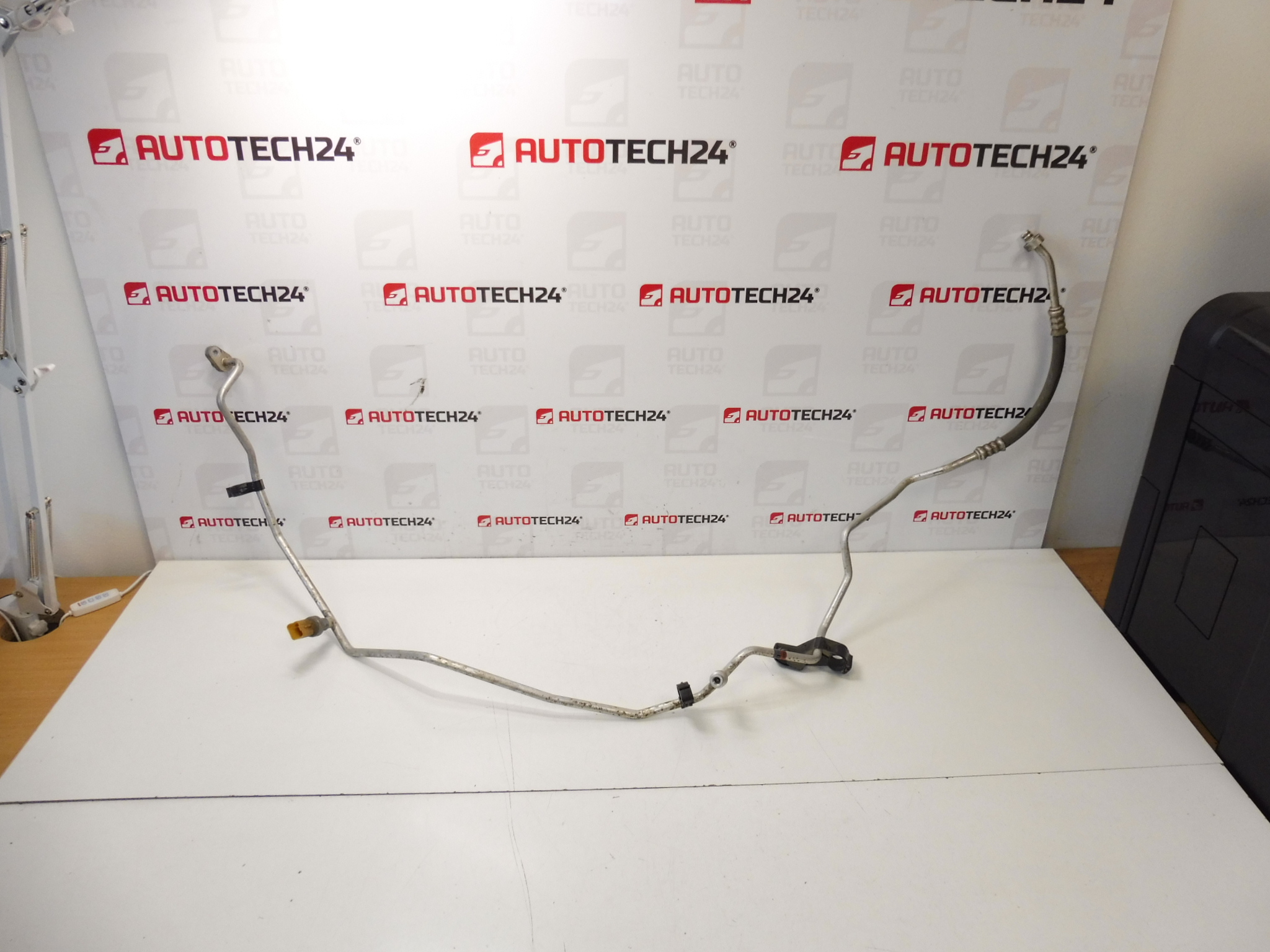 Tubo de climatização Citroën C-ELYSEE Peugeot 301 9676996380