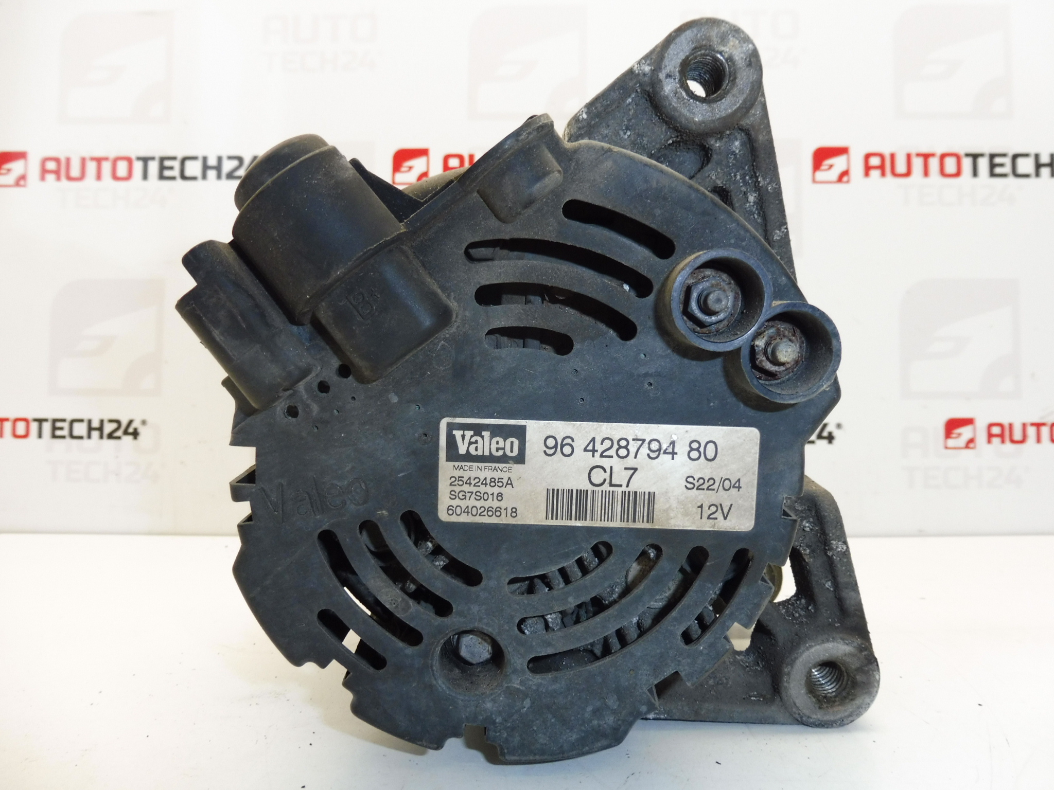 Alternador Valeo CL7 Citroën Peugeot 9642879480 57056C