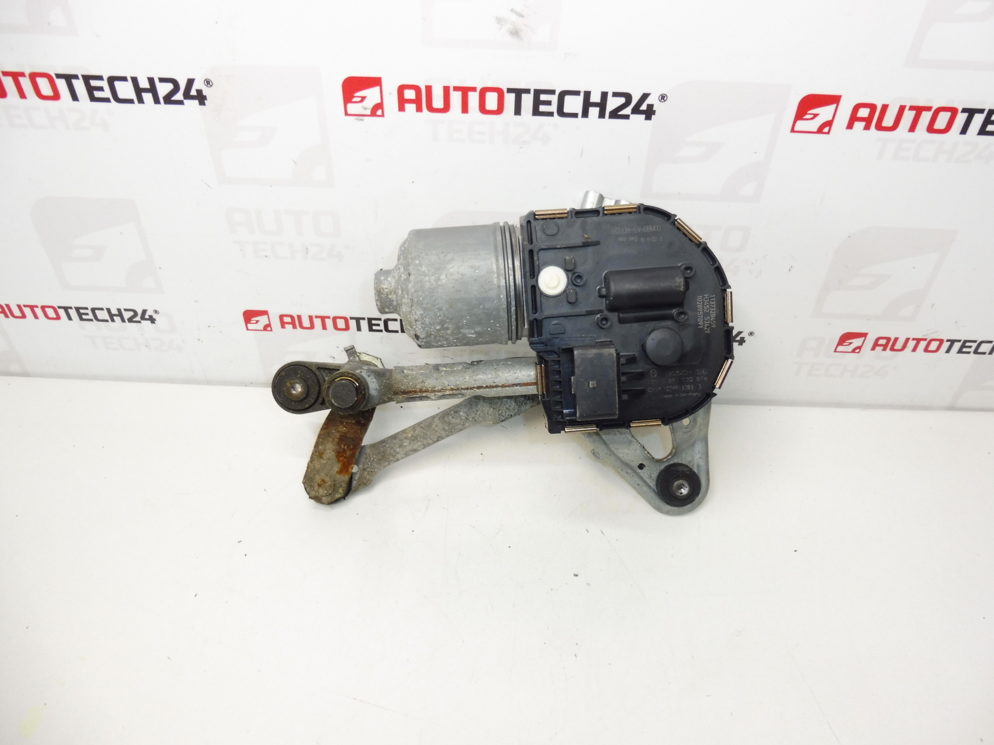 Motor do limpador esquerdo Peugeot 5008 9671062180 6405PZ