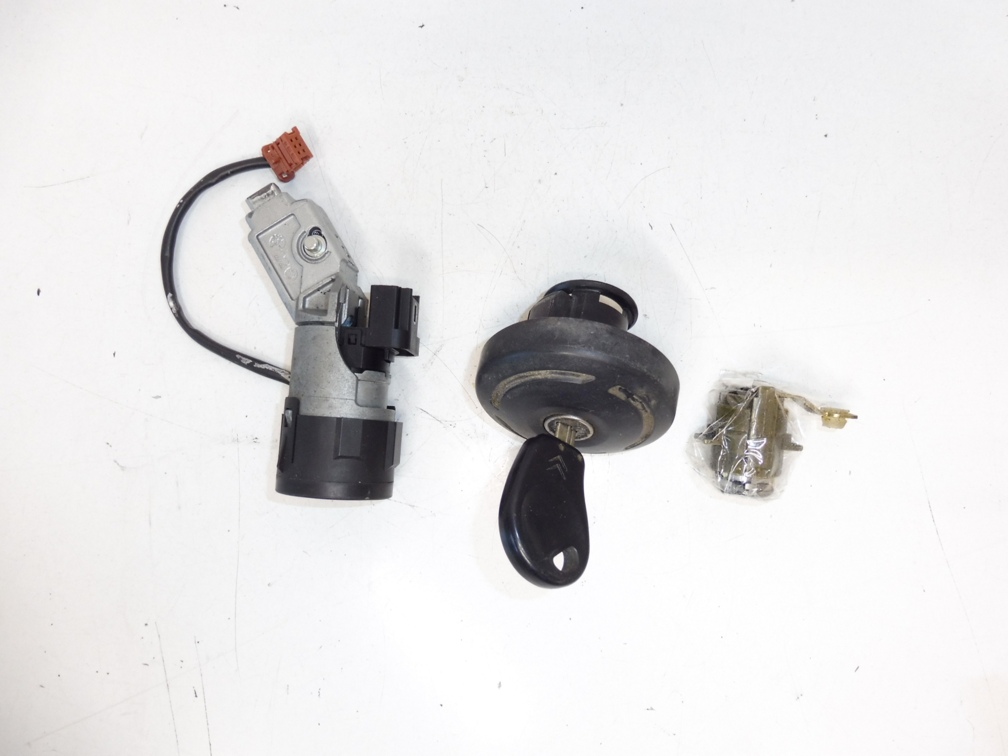 Conjunto de Fechos + 1 Chave Citroën C5 05-07 4162HE