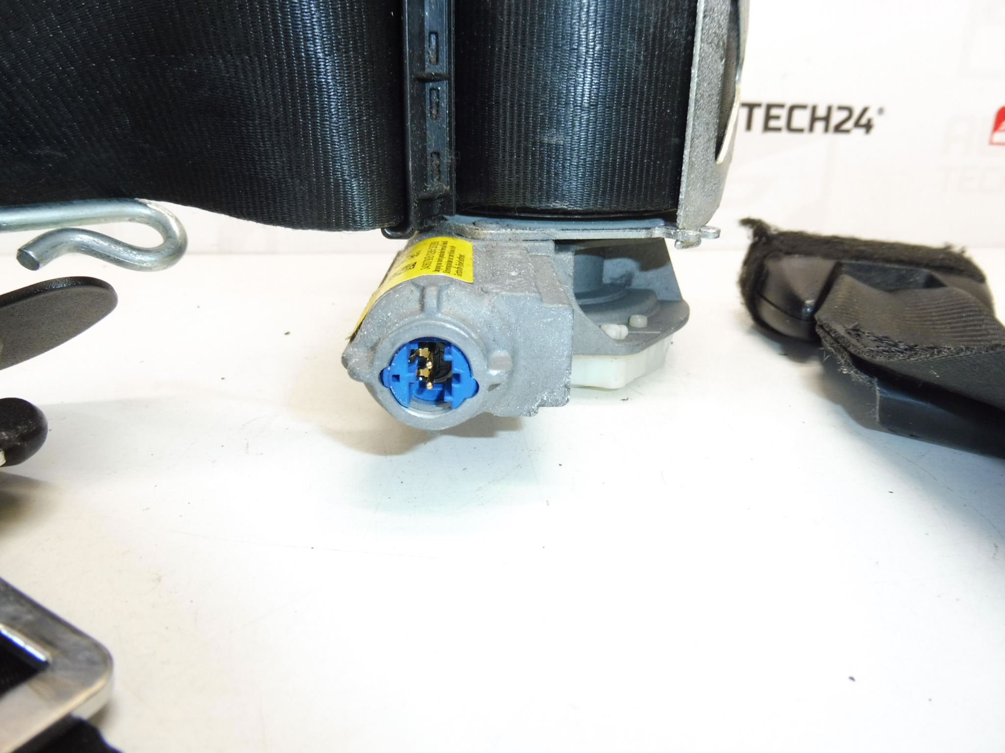 Cinto de segurança direito Peugeot 3008 5008 34068389F 8975HN - Image 2