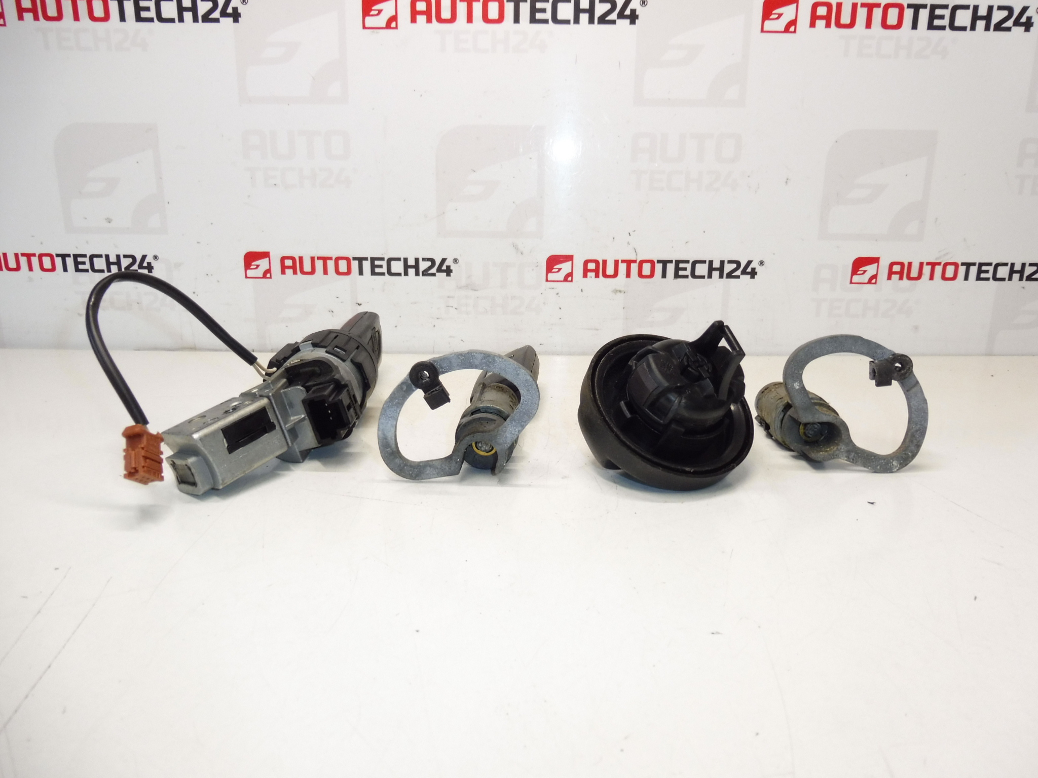 Conjunto de fechaduras para Citroën C8 e Peugeot 807 + 2 chaves 4162KL - Image 2